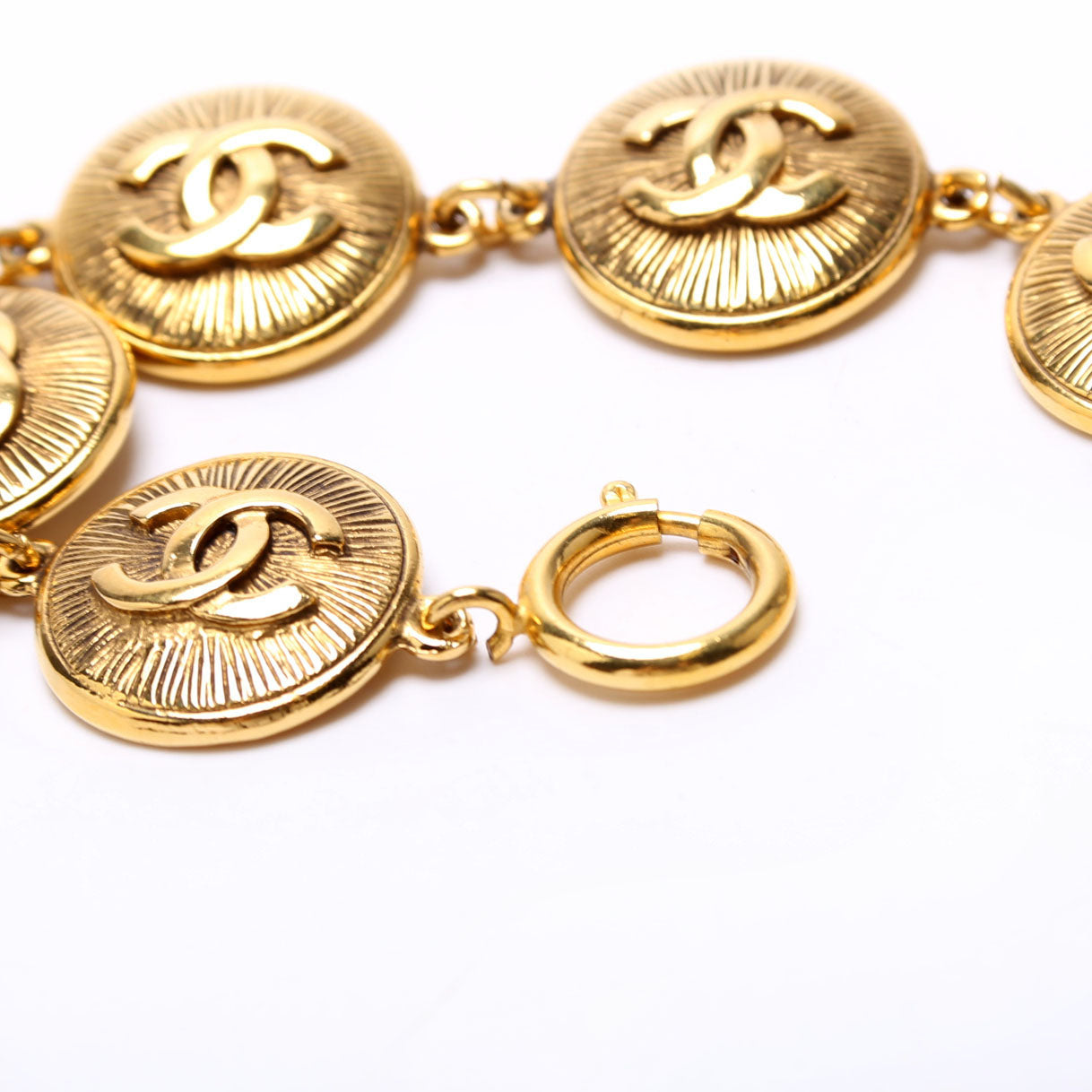 31 Rue Cambon Medallion Charm