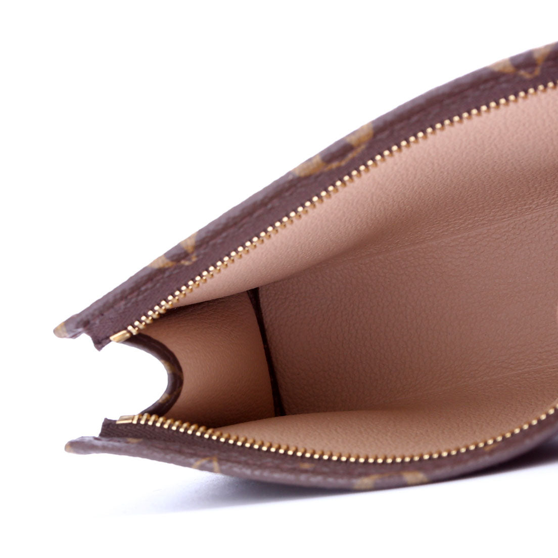Toiletry Pouch 15 Monogram Newer
