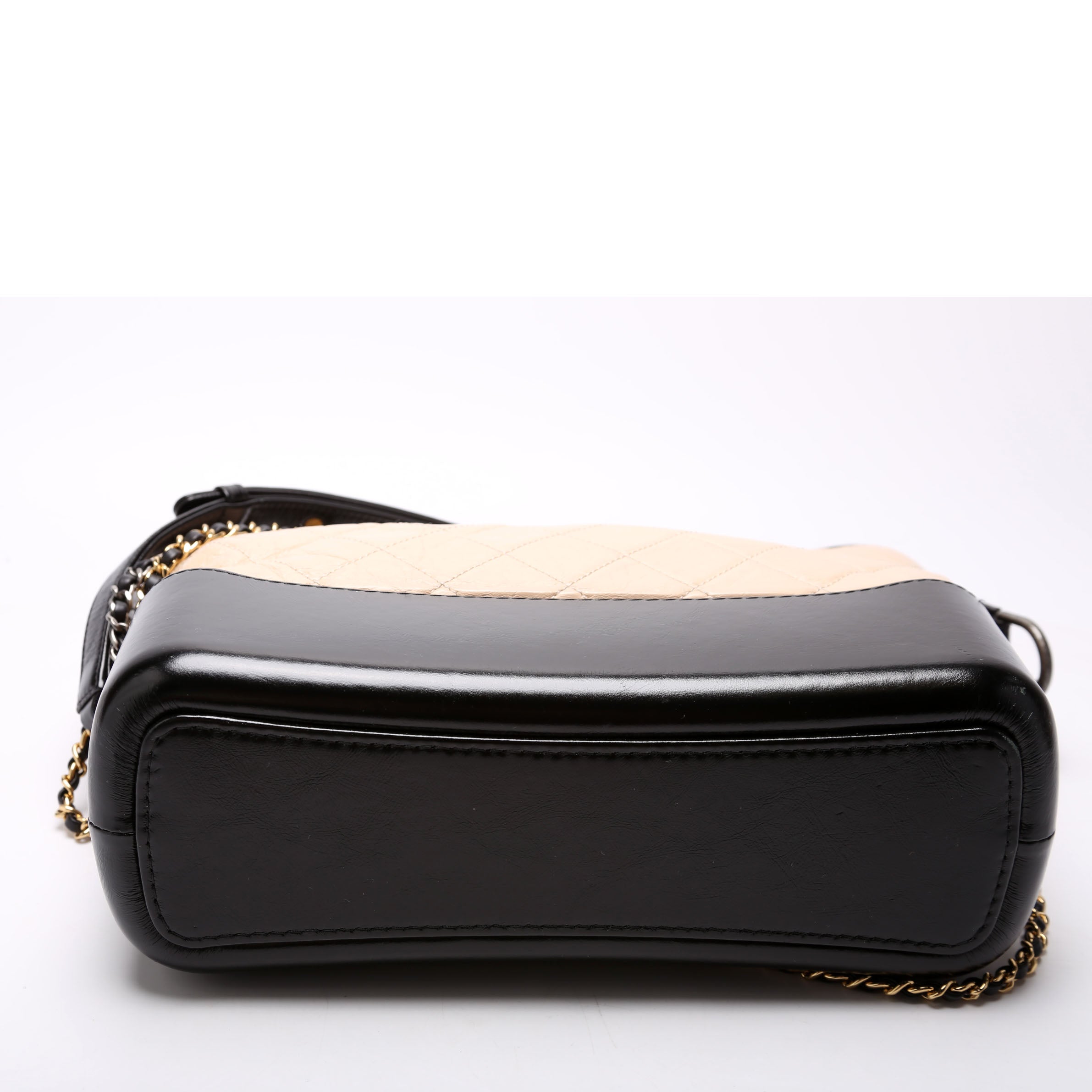 Gabrielle Hobo Medium Nude