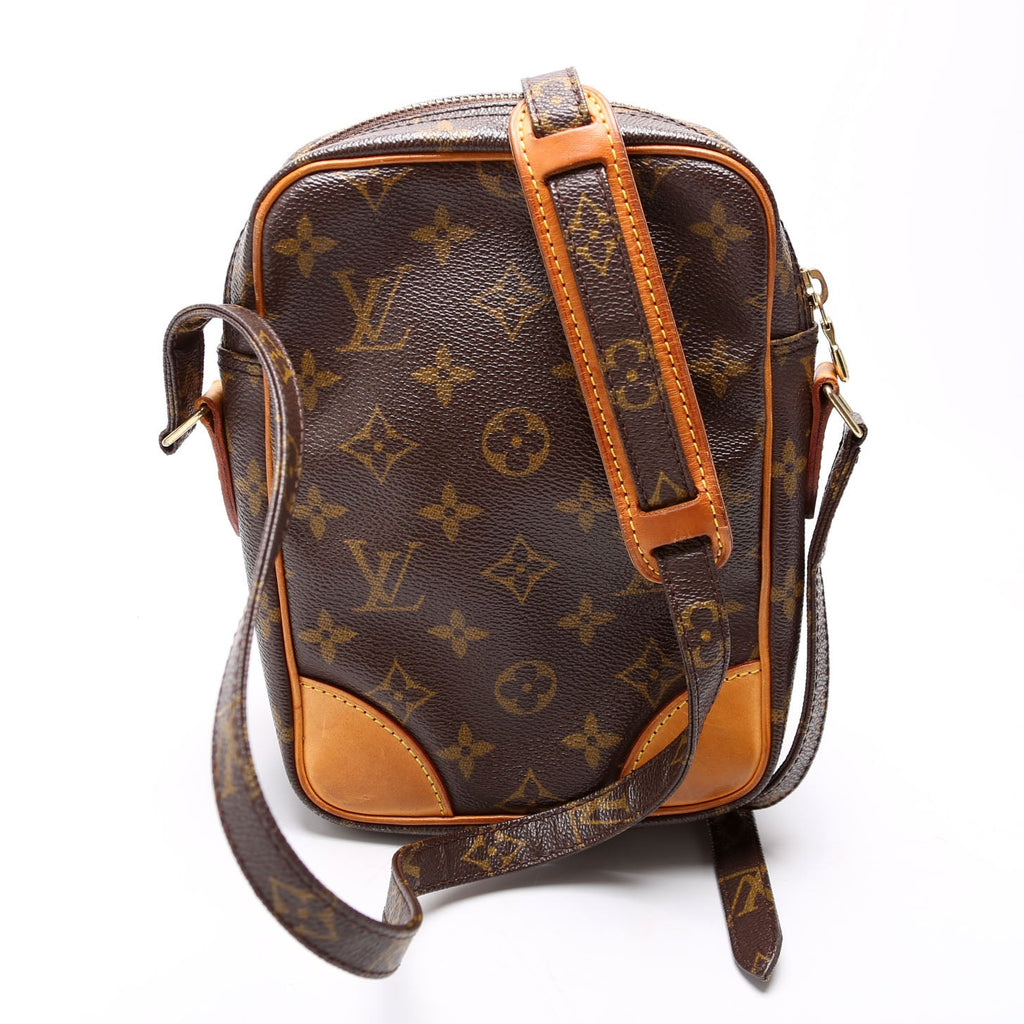 Amazone Monogram