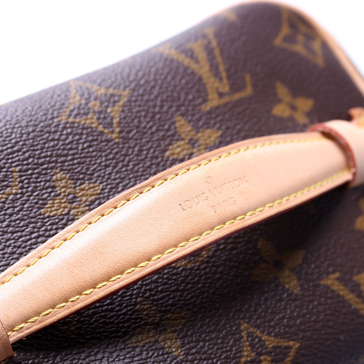 Nice Mini Toiletry Pouch Mono