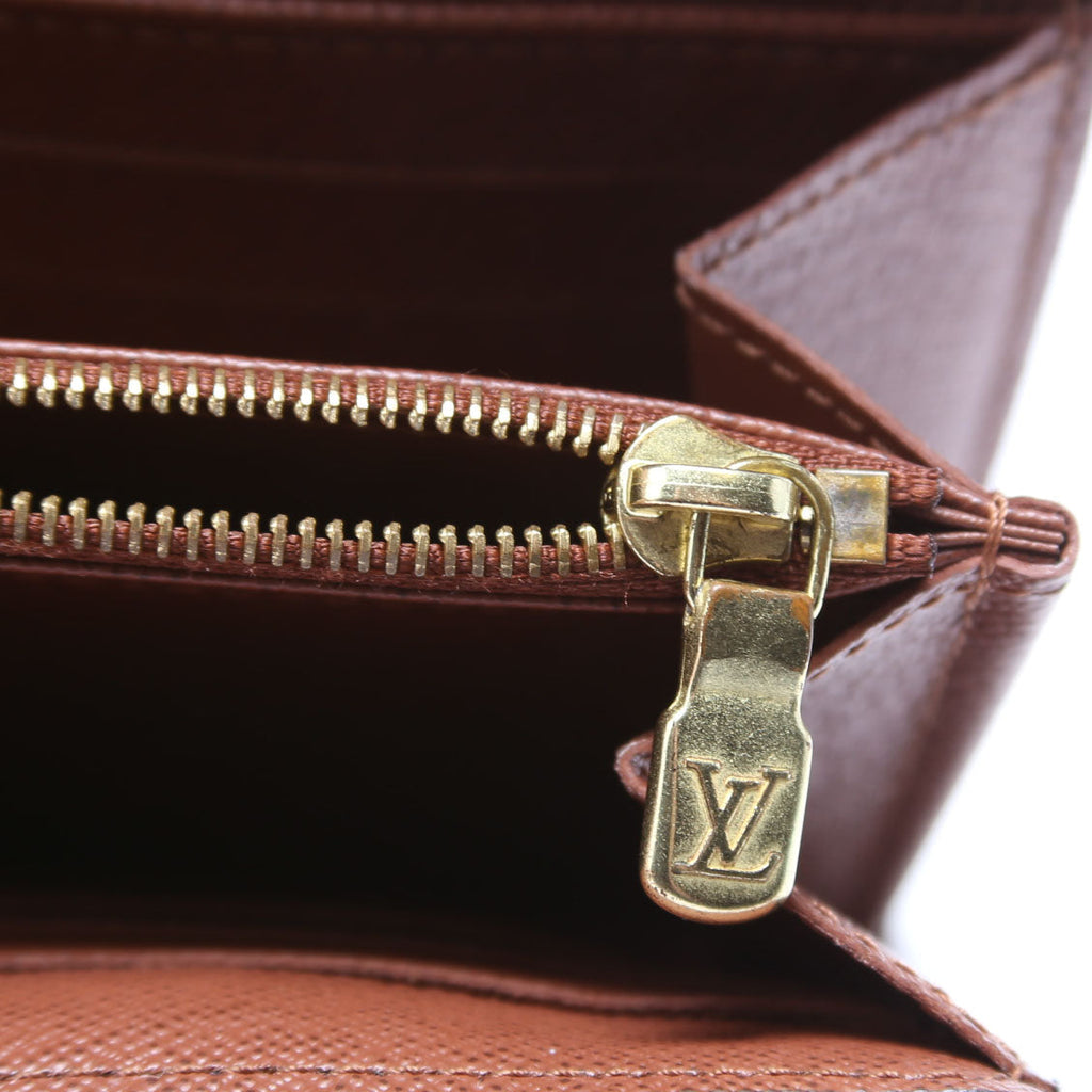 Sarah Wallet Monogram Newer