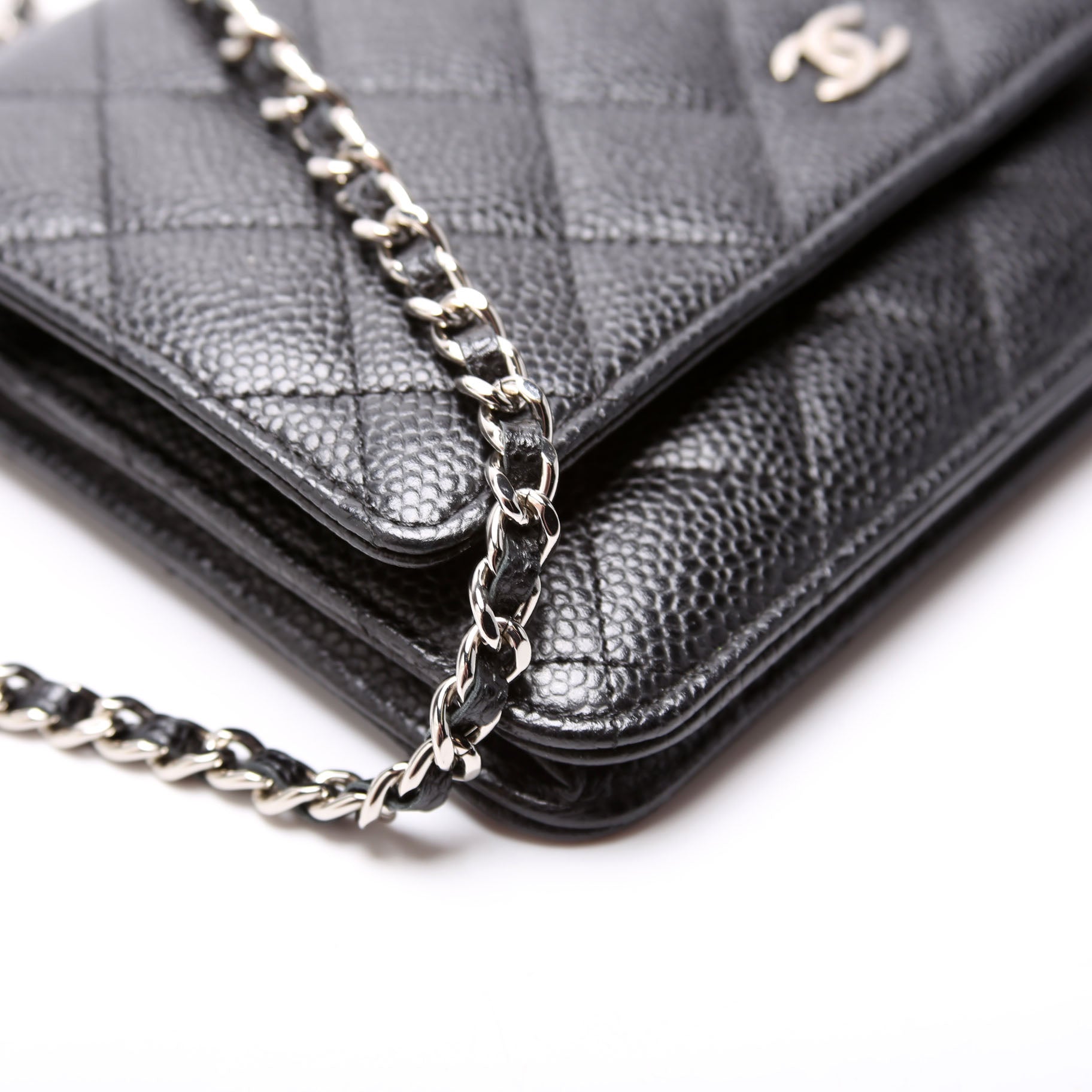 WOC Classic Quilted Caviar Black