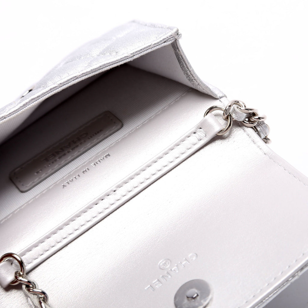 Star Flap Quilted Goatskin Belt Bag RFID Silver