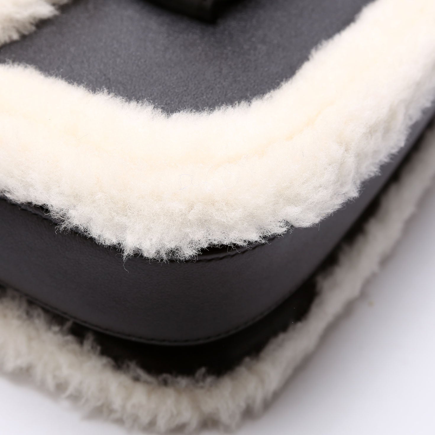 602204 Horsebit 1955 Shearling Leather Shoulder Bag Black