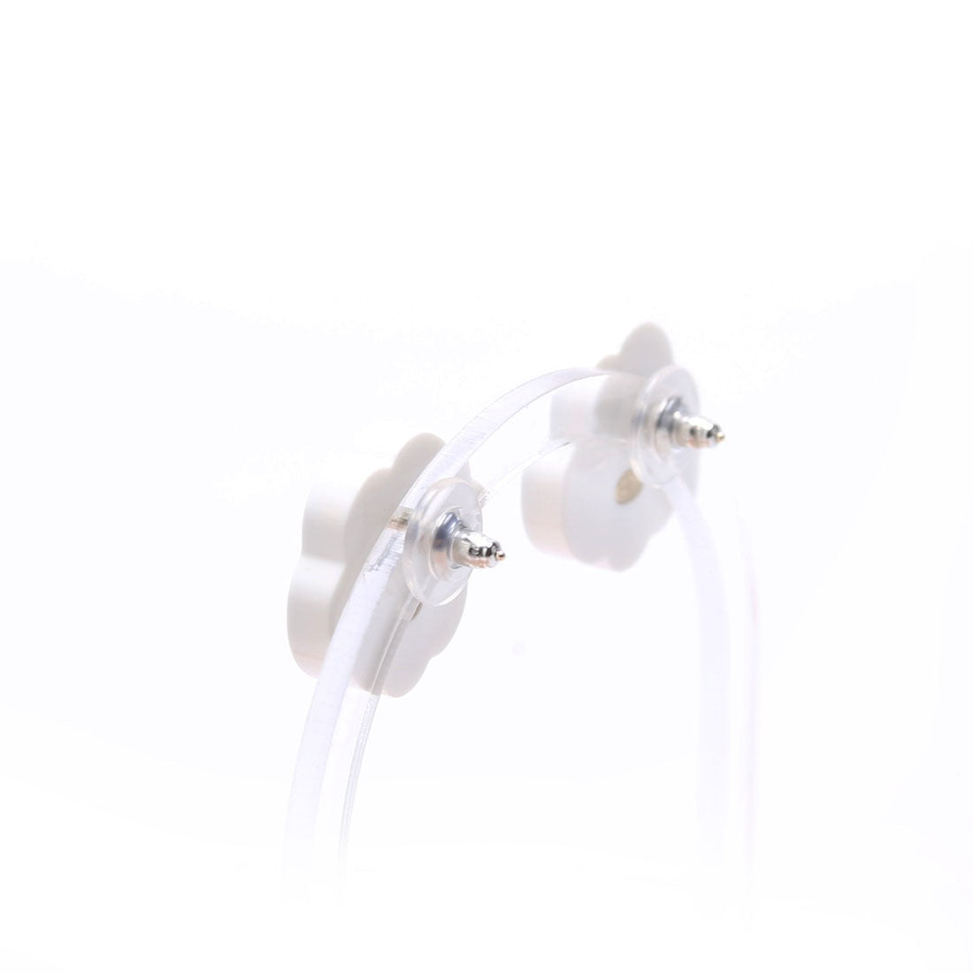Camellia Flower Resin Earrings Black/White
