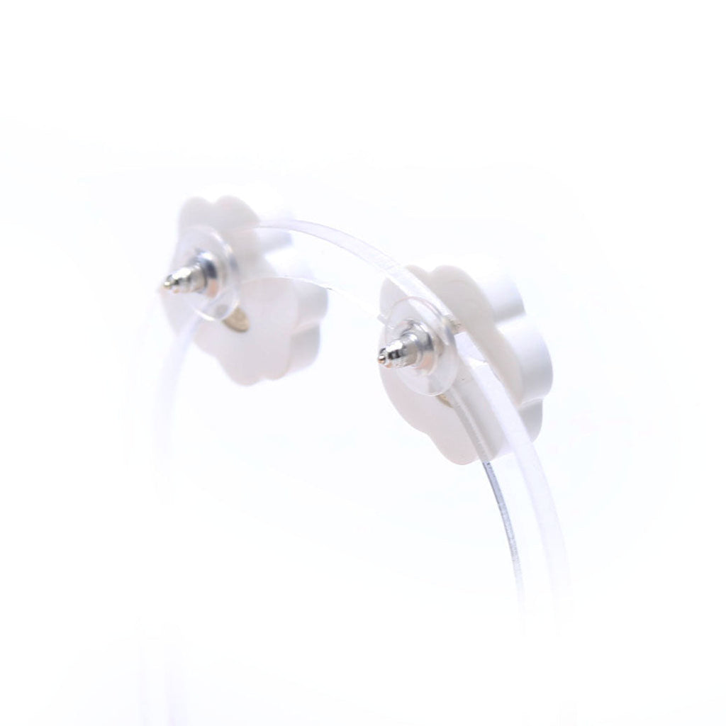 Camellia Flower Resin Earrings Black/White