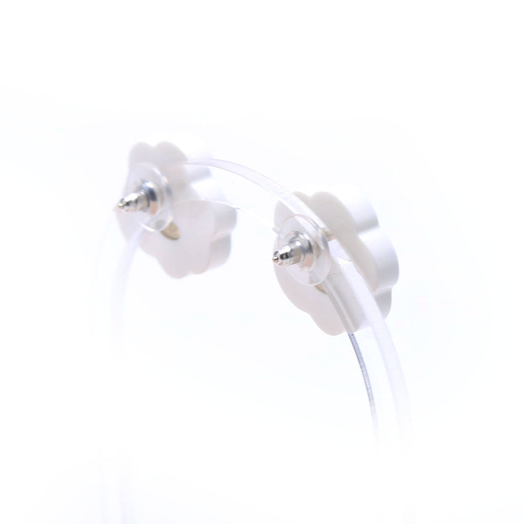 Camellia Flower Resin Earrings Black/White