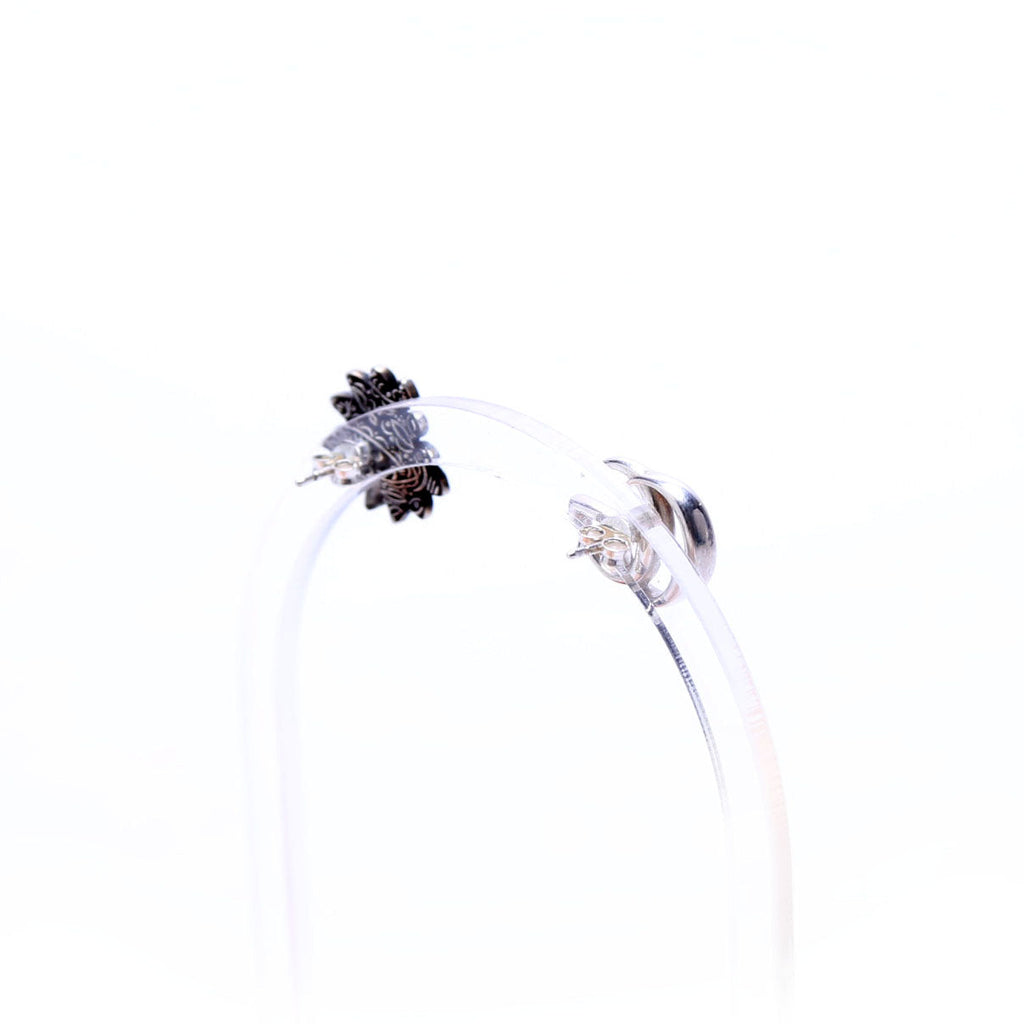 GG Mother Of Pearl Flower Stud 925 Earrings Silver