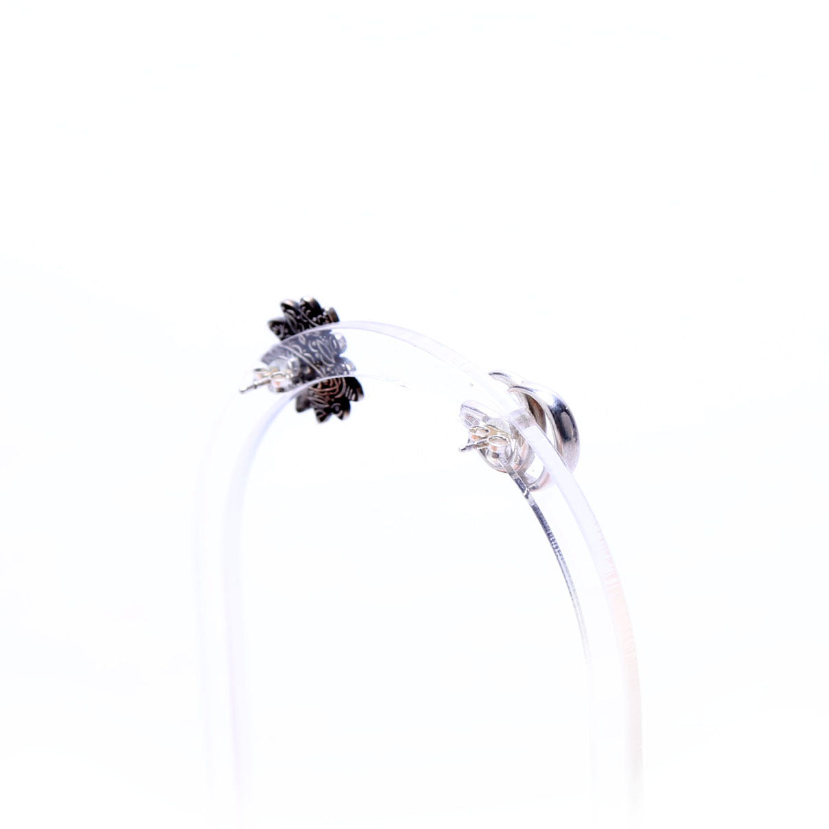 GG Mother Of Pearl Flower Stud 925 Earrings Silver