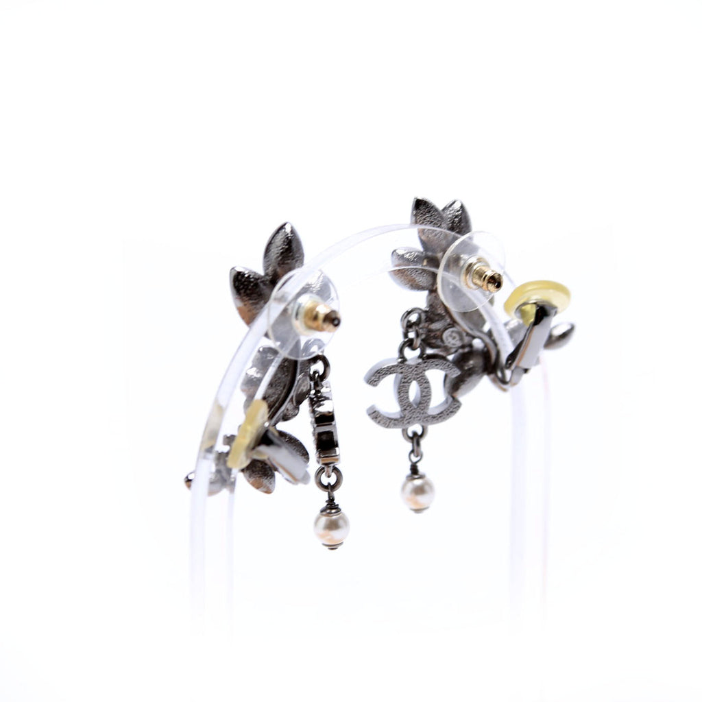 Crystal Pearly Flower Cluster Drop Silver/Pearl