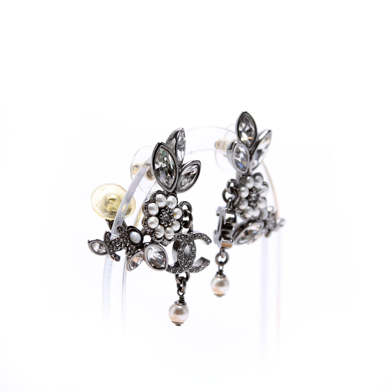 Crystal Pearly Flower Cluster Drop Silver/Pearl