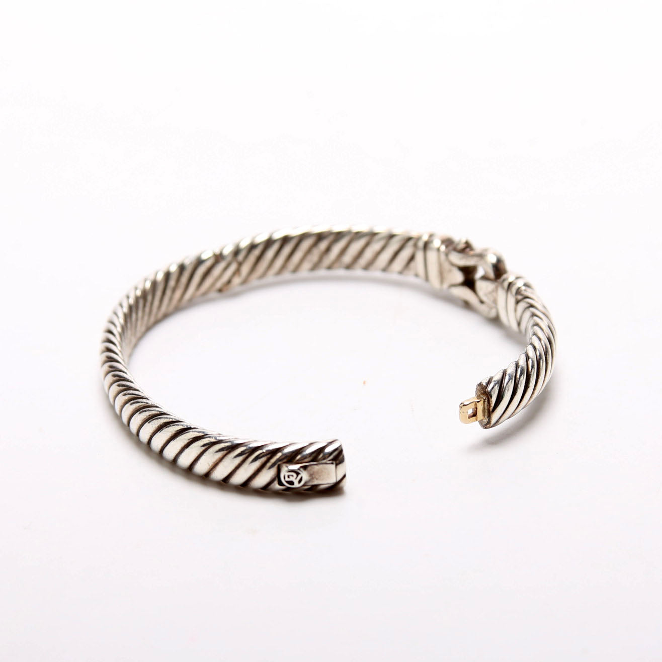 Sculpted Buckle Hinge 7MM Bracelet Pave Diamonds/925