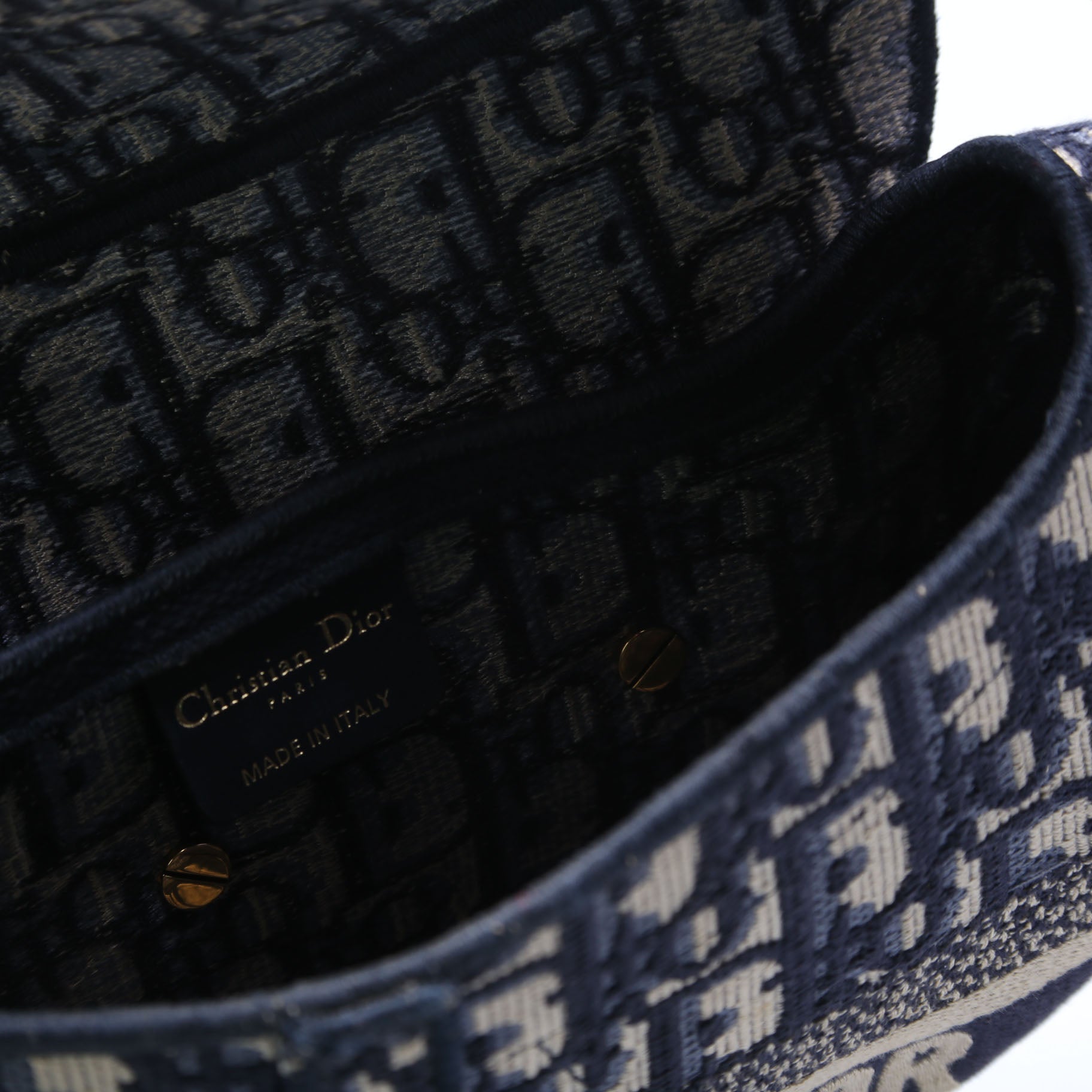 Saddle Bag Logo Oblique