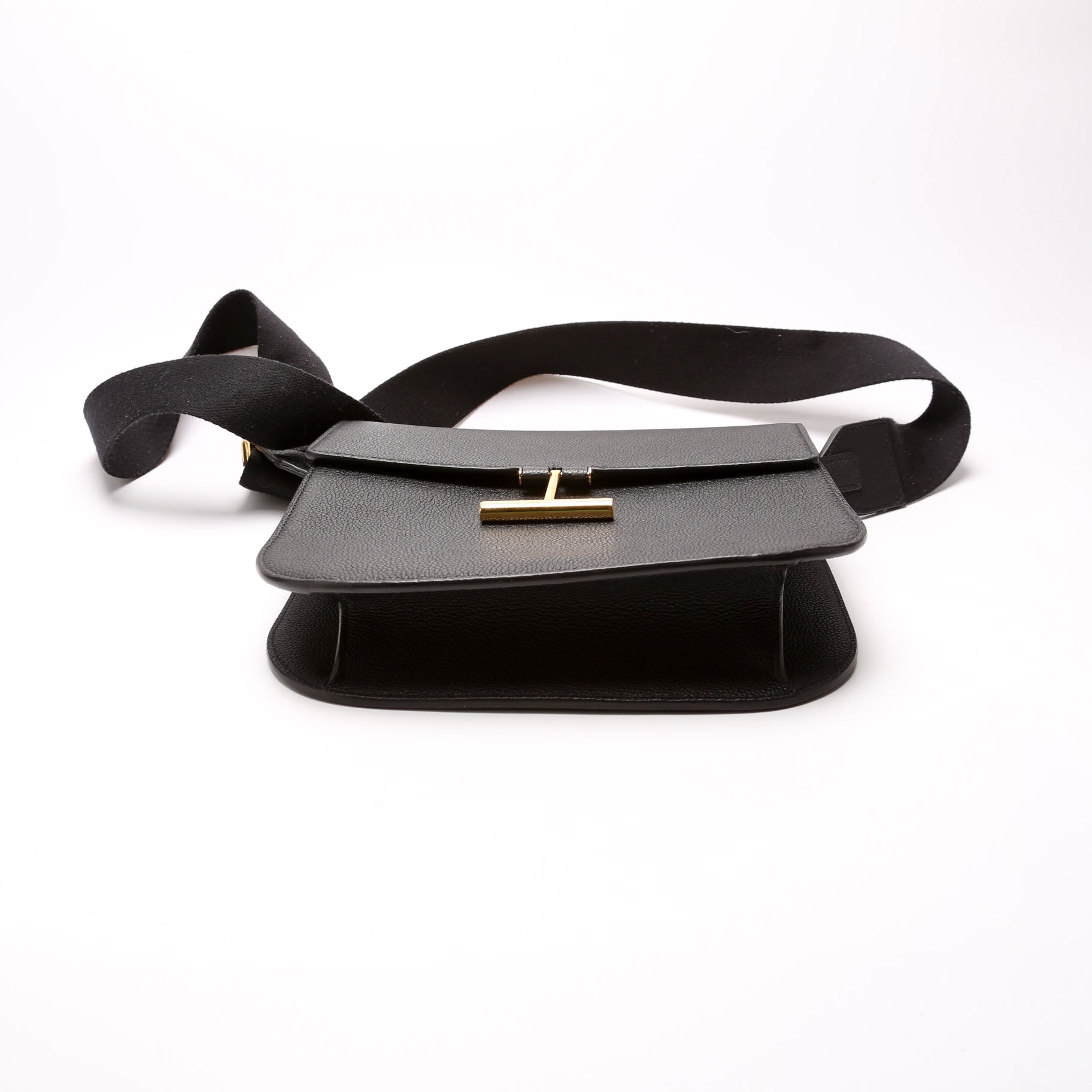 T Clasp Tara Crossbody Grained Calfskin Black