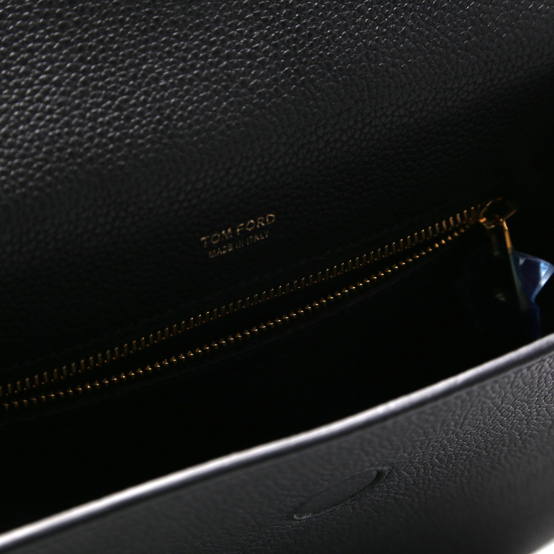 T Clasp Tara Crossbody Grained Calfskin Black