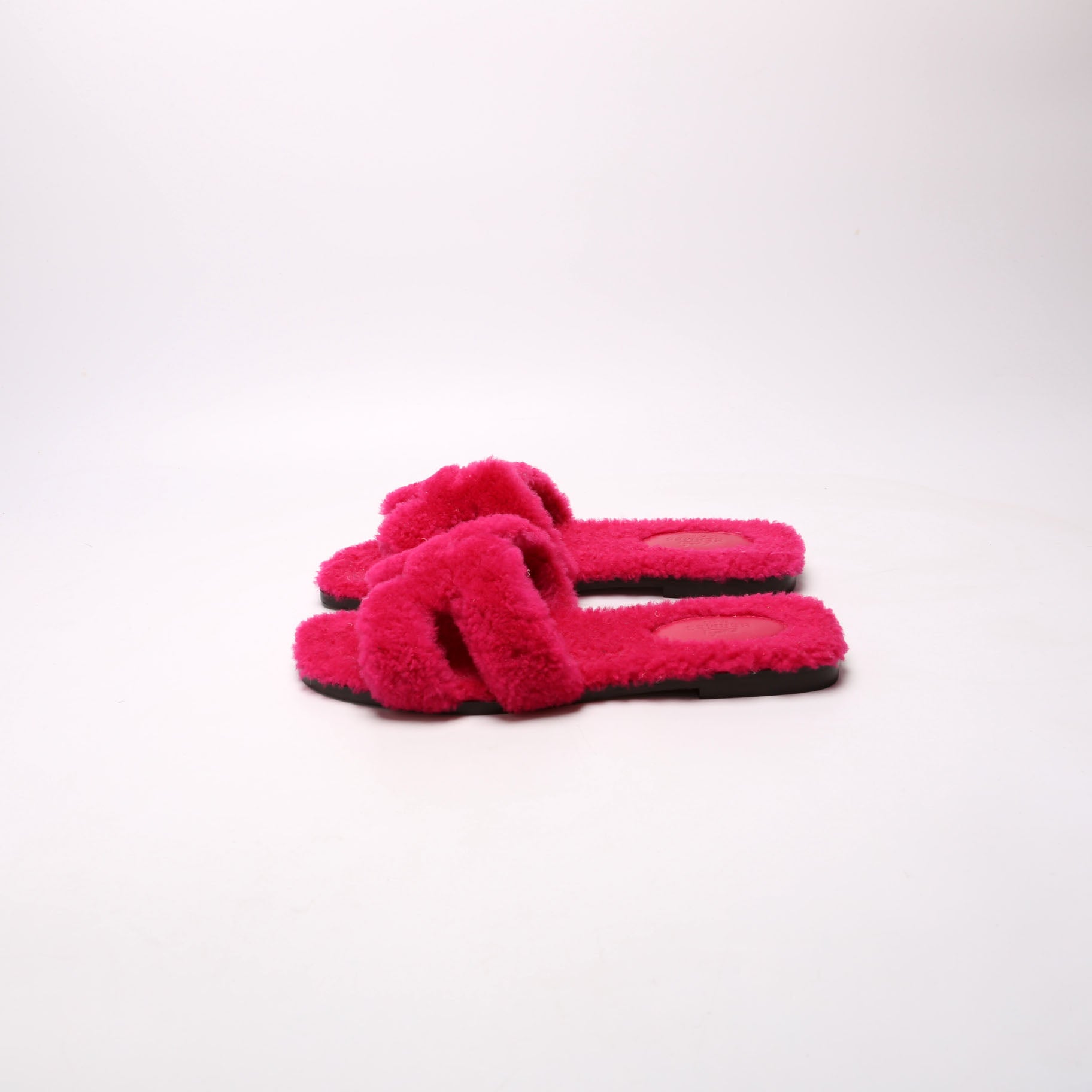 Oran Woolskin Sandals Size 38 Pink