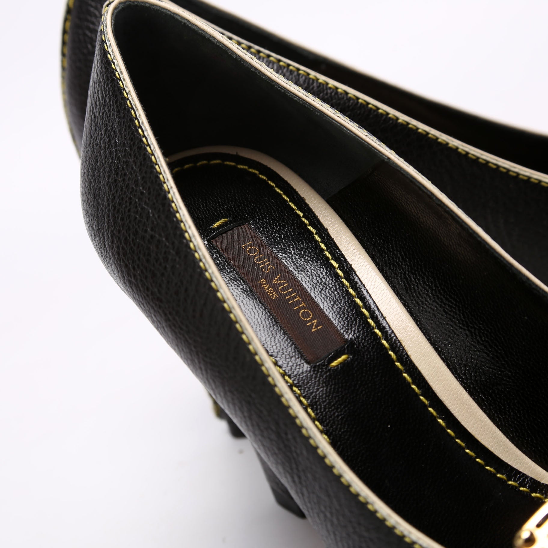 Sienne Suhali Leather Pumps Size 35 Black/Beige