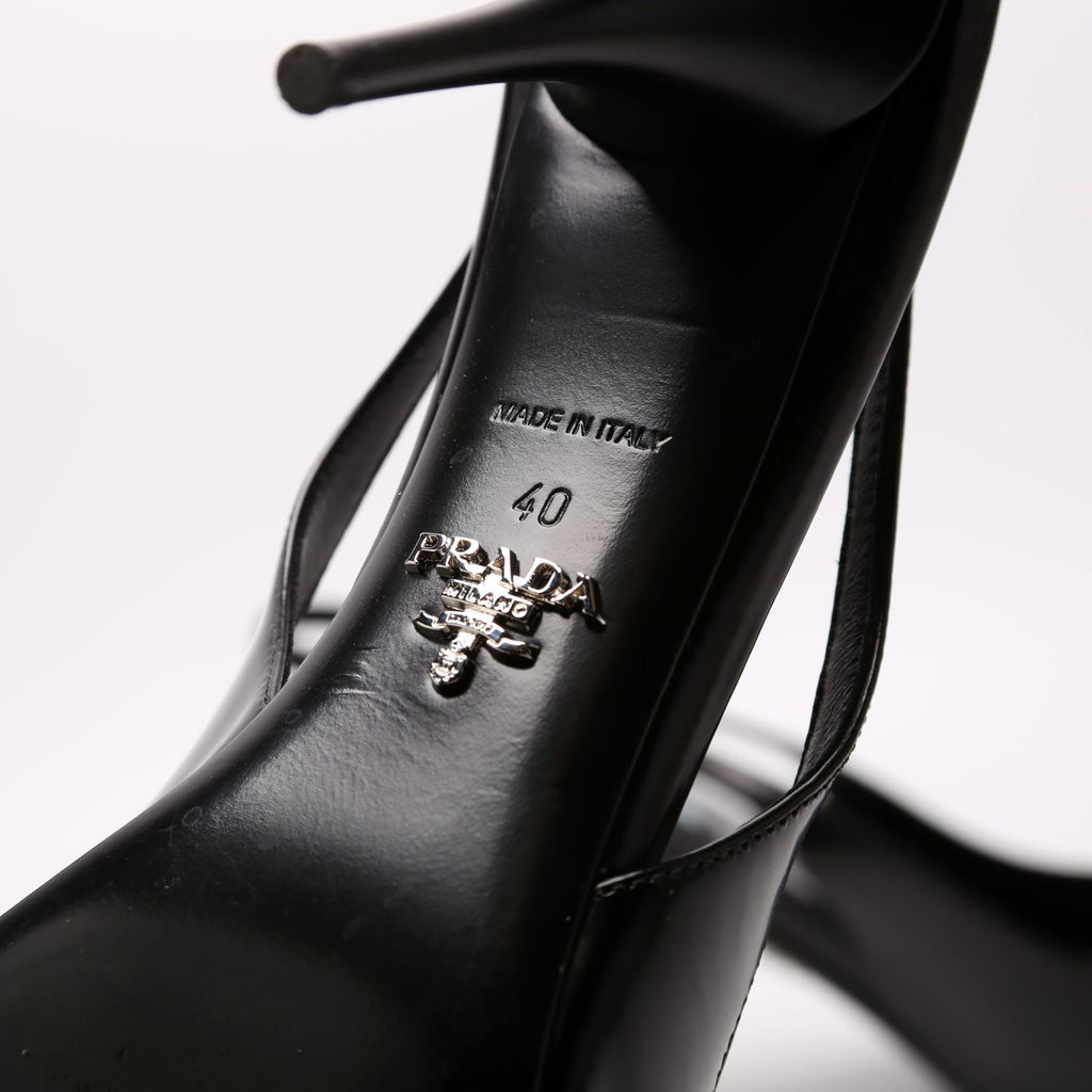 Triangle Logo Leather Sling Back Pumps Size 40 Black