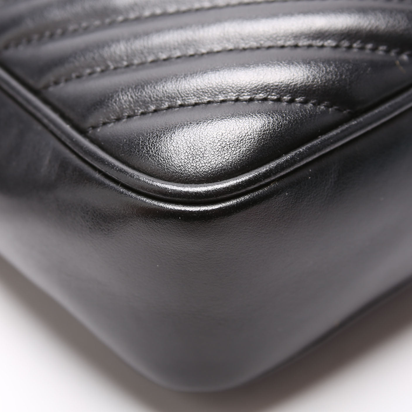 Lou Camera Bag Quilted Black