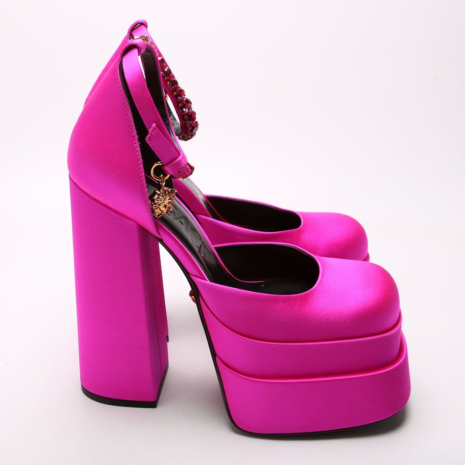 Aveitas Double Platform Pumps Size 37