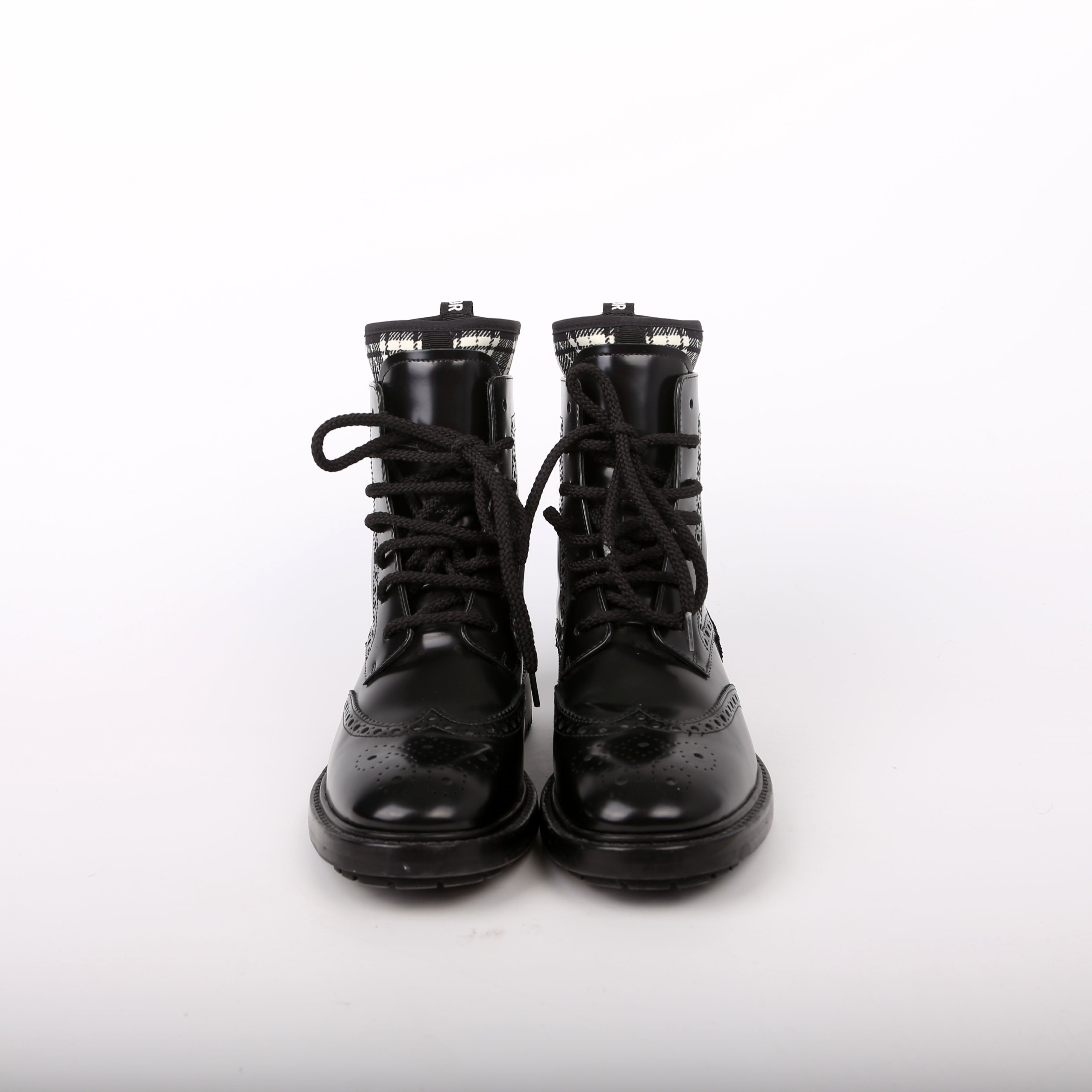 D-Order Lace-Up Calfskin Boots Size 37 Black