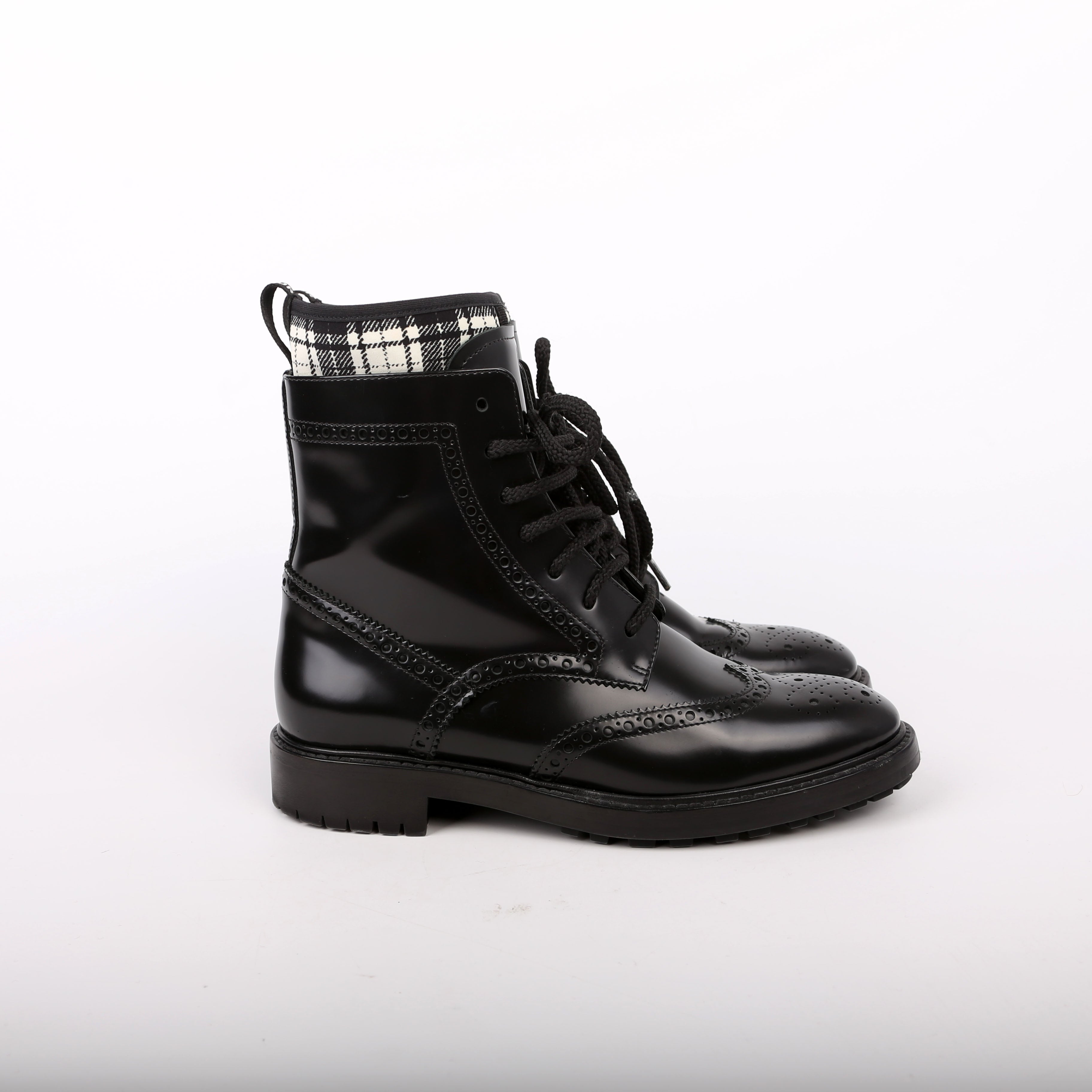 D-Order Lace-Up Calfskin Boots Size 37 Black
