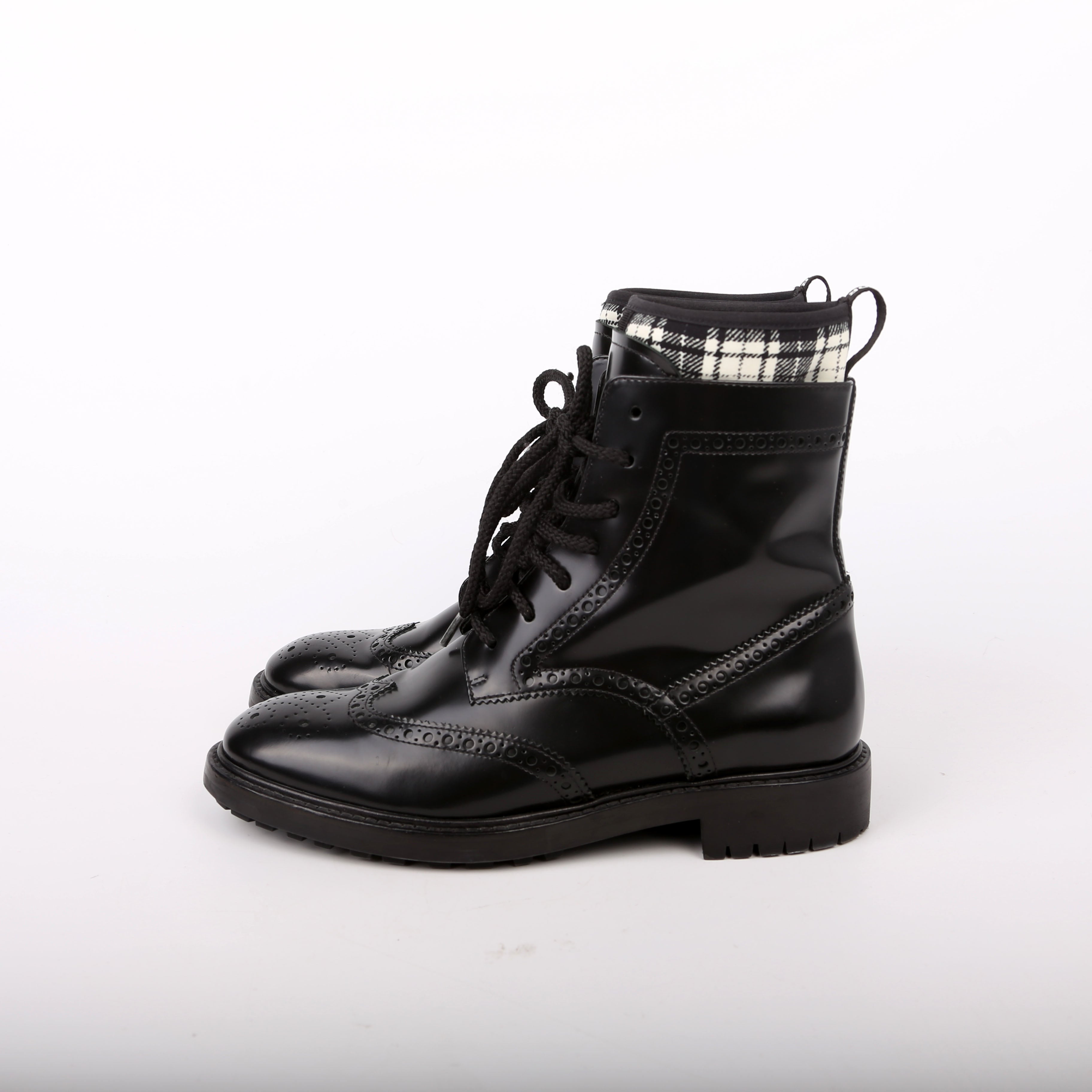 D-Order Lace-Up Calfskin Boots Size 37 Black