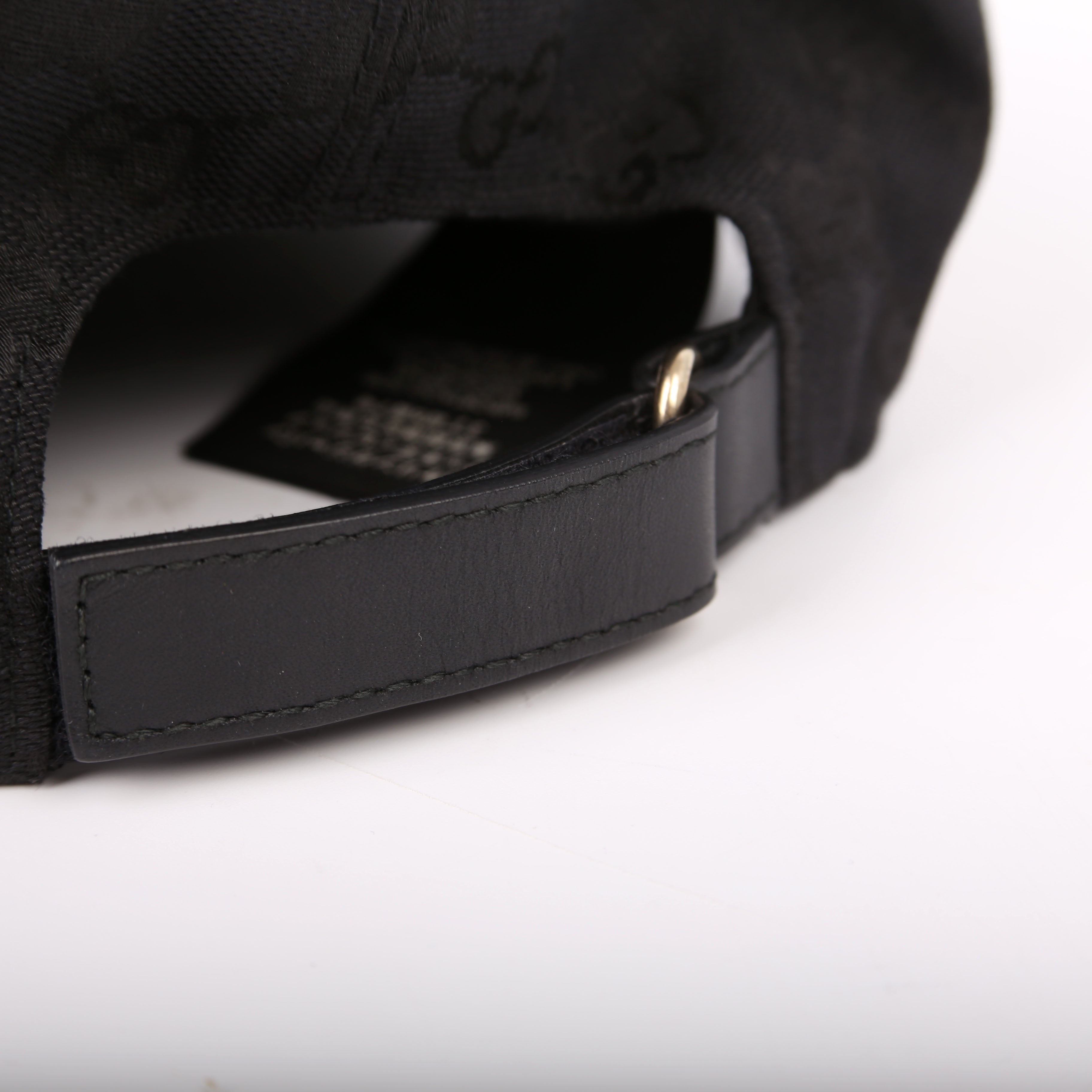 200035 GG Canvas Web Hat Size Medium Black