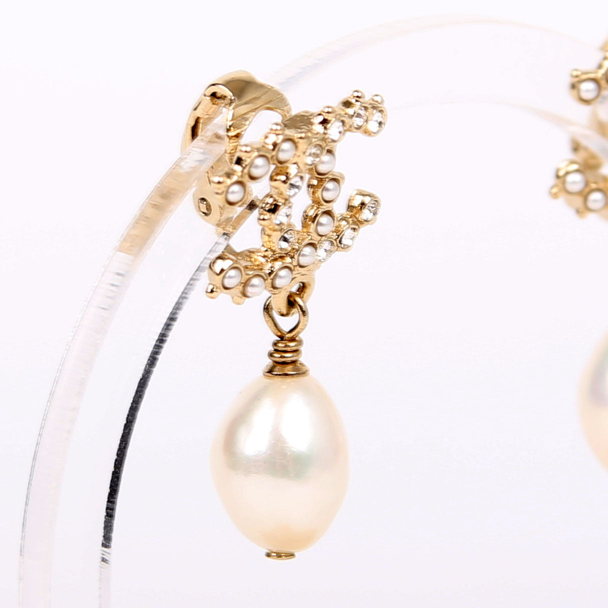 CC Pearl Drop Clip On Earrings Gold