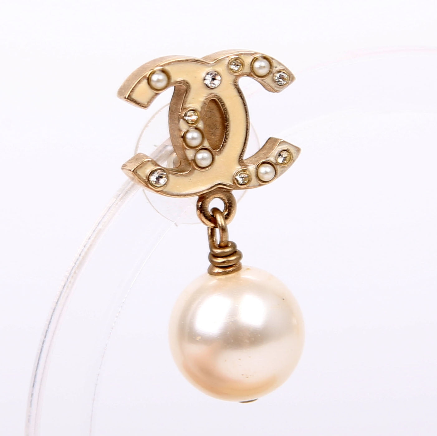 Enamel CC Pearl Drop Earrings Champagne