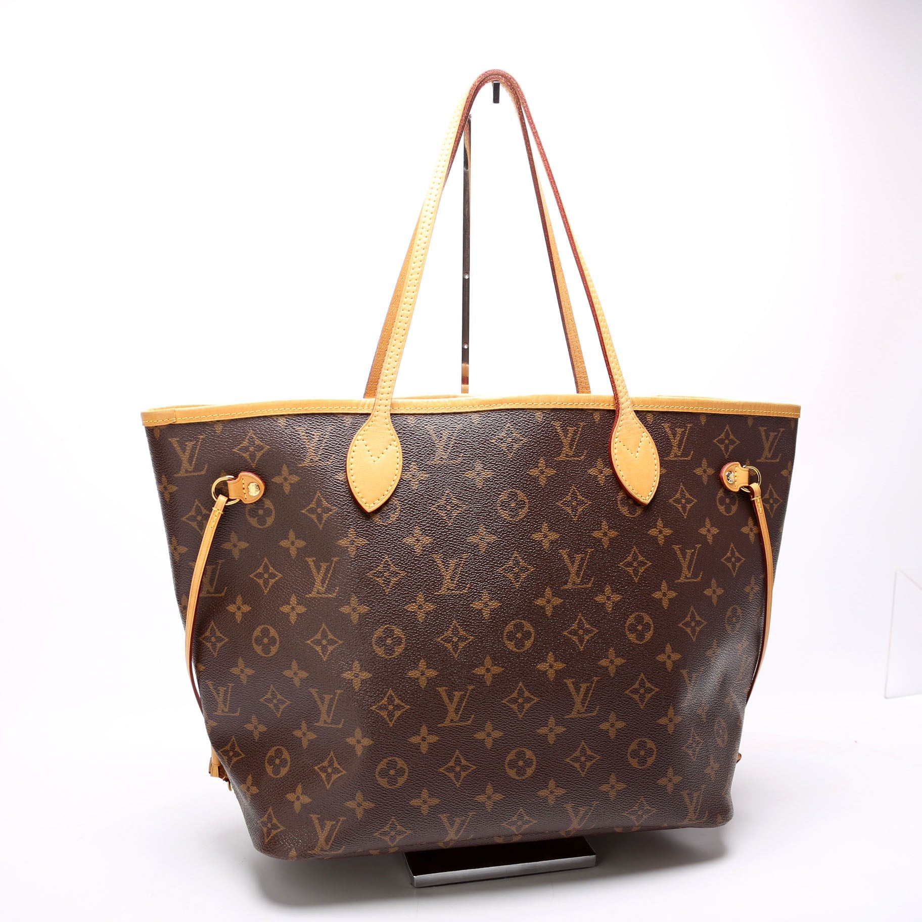 Neverfull MM Monogram Red