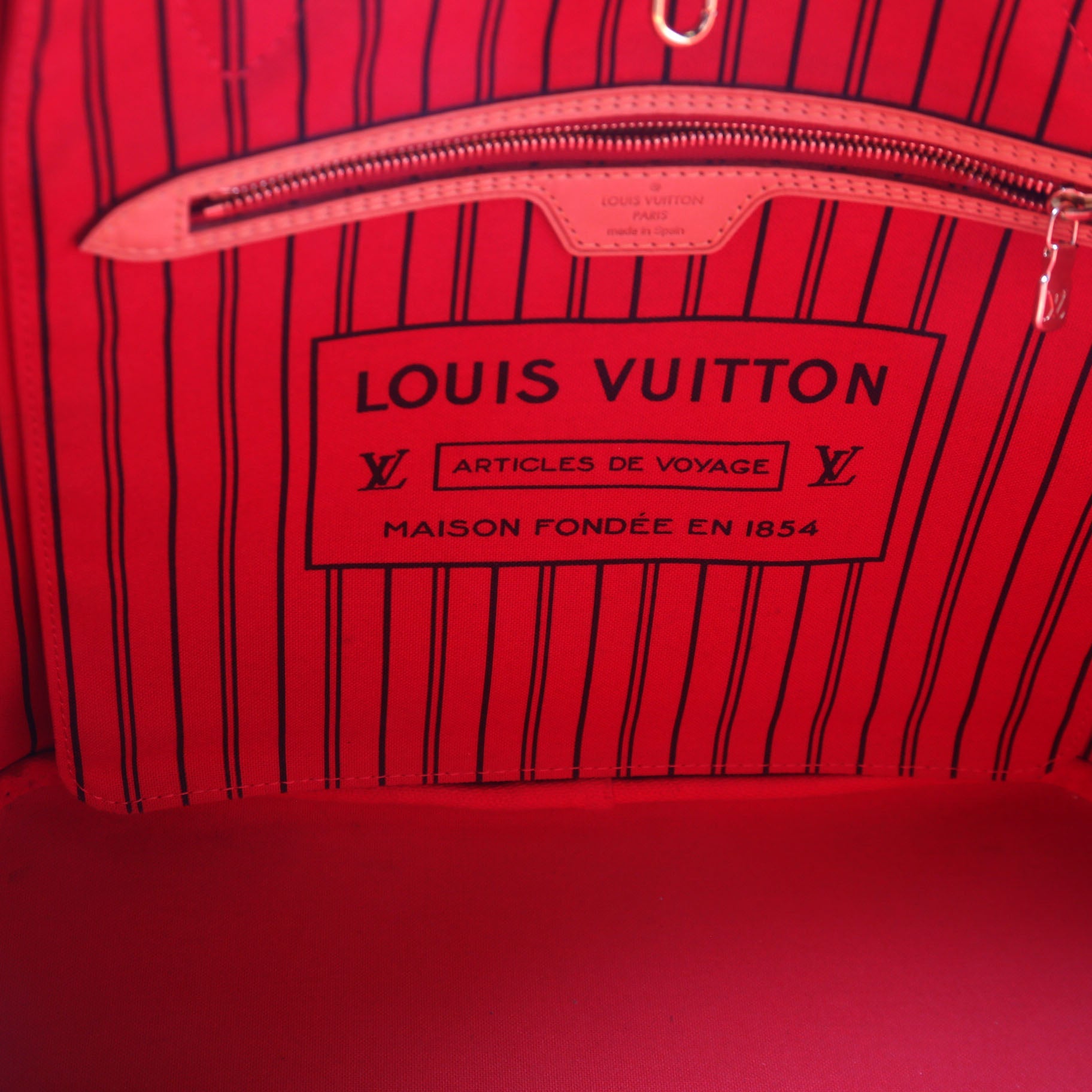 Neverfull MM Monogram Red