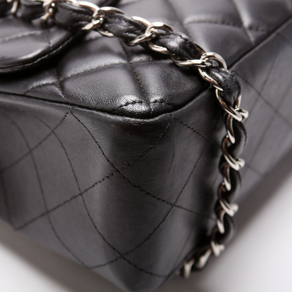 Classic Flap Jumbo Lambskin 14-16M Black