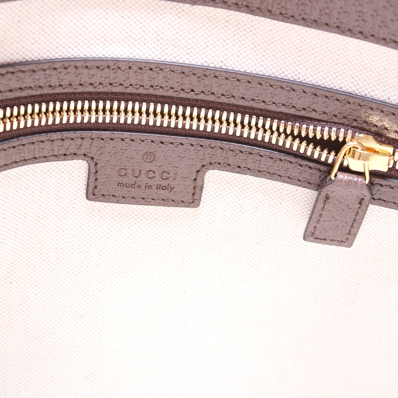 699130 Jumbo GG Messenger Brown