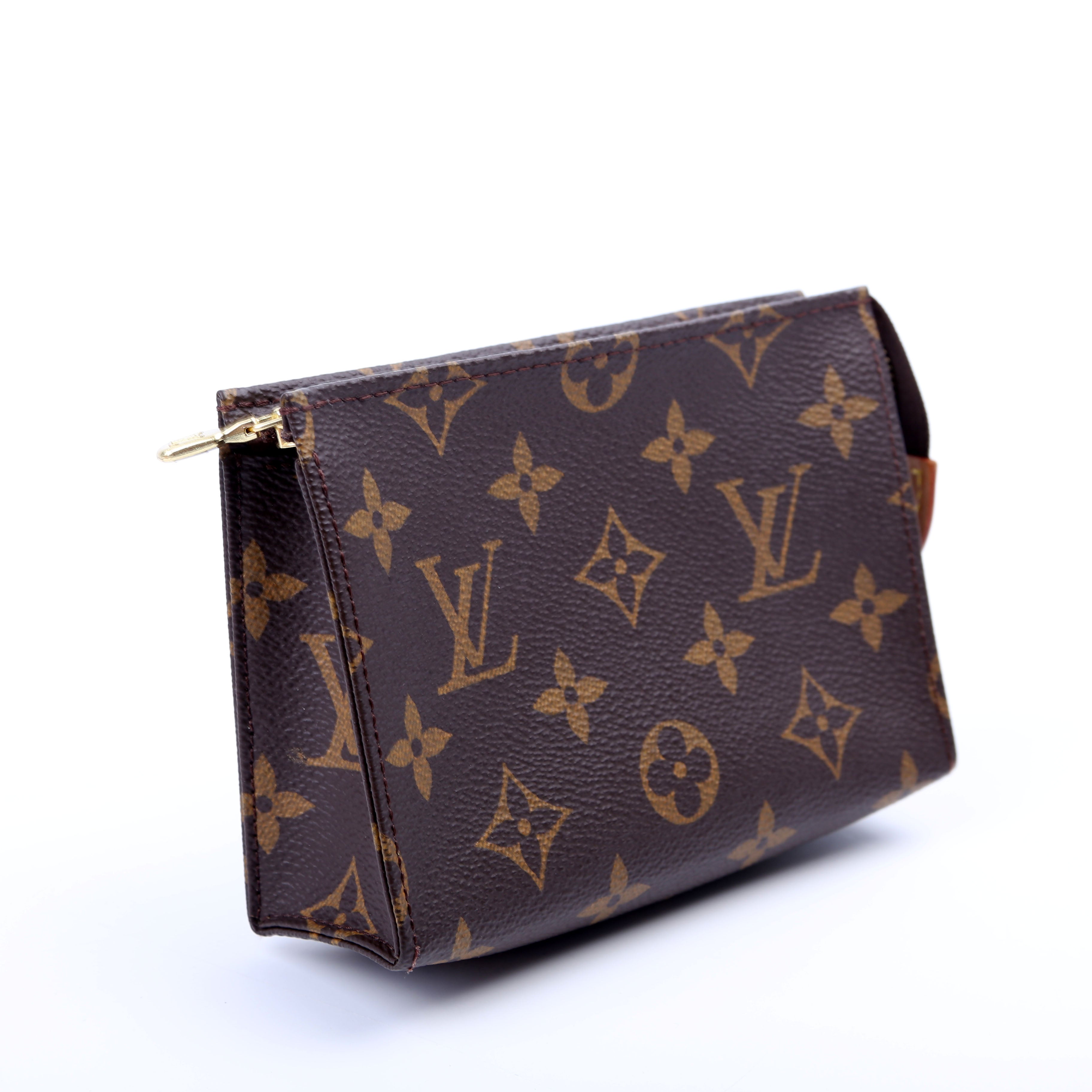 Toiletry Pouch 15 Monogram Newer