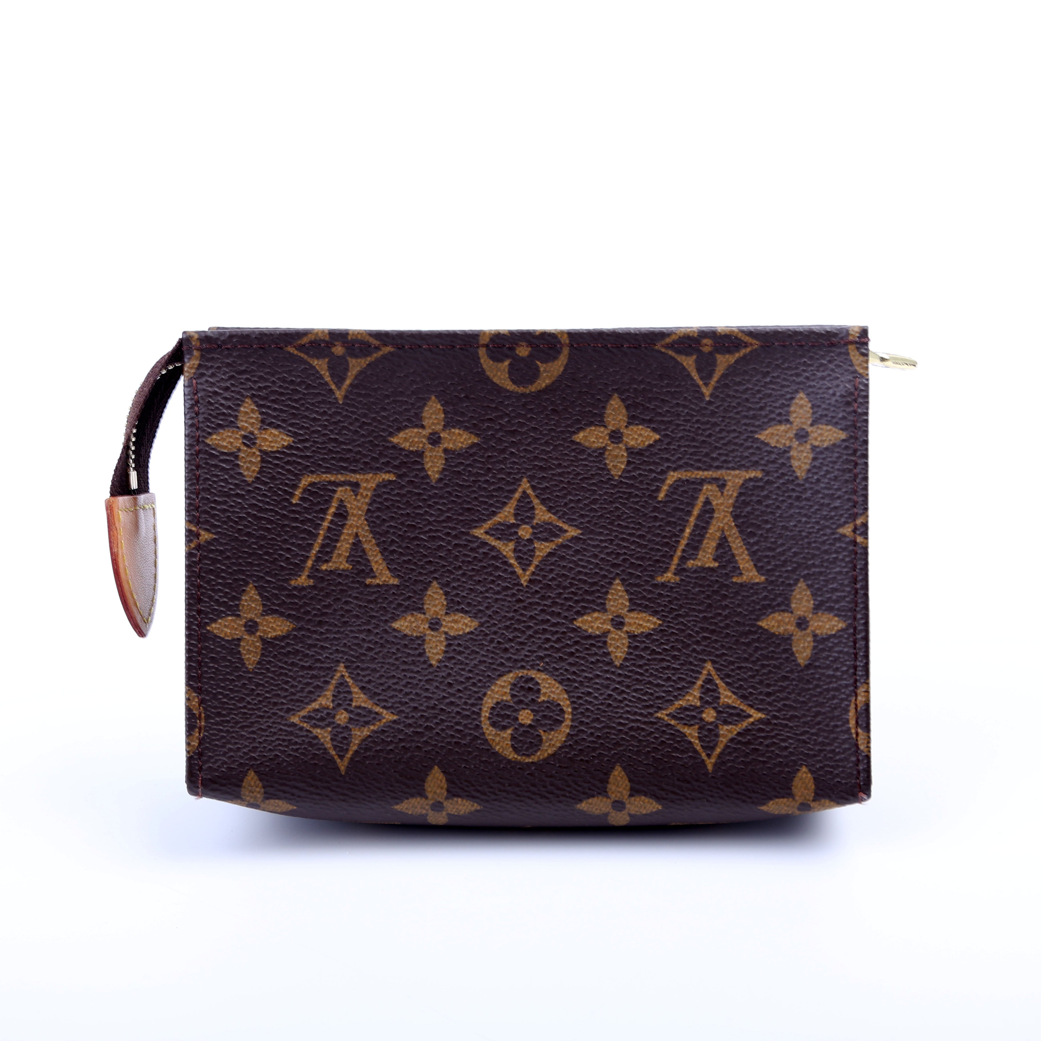 Toiletry Pouch 15 Monogram Newer