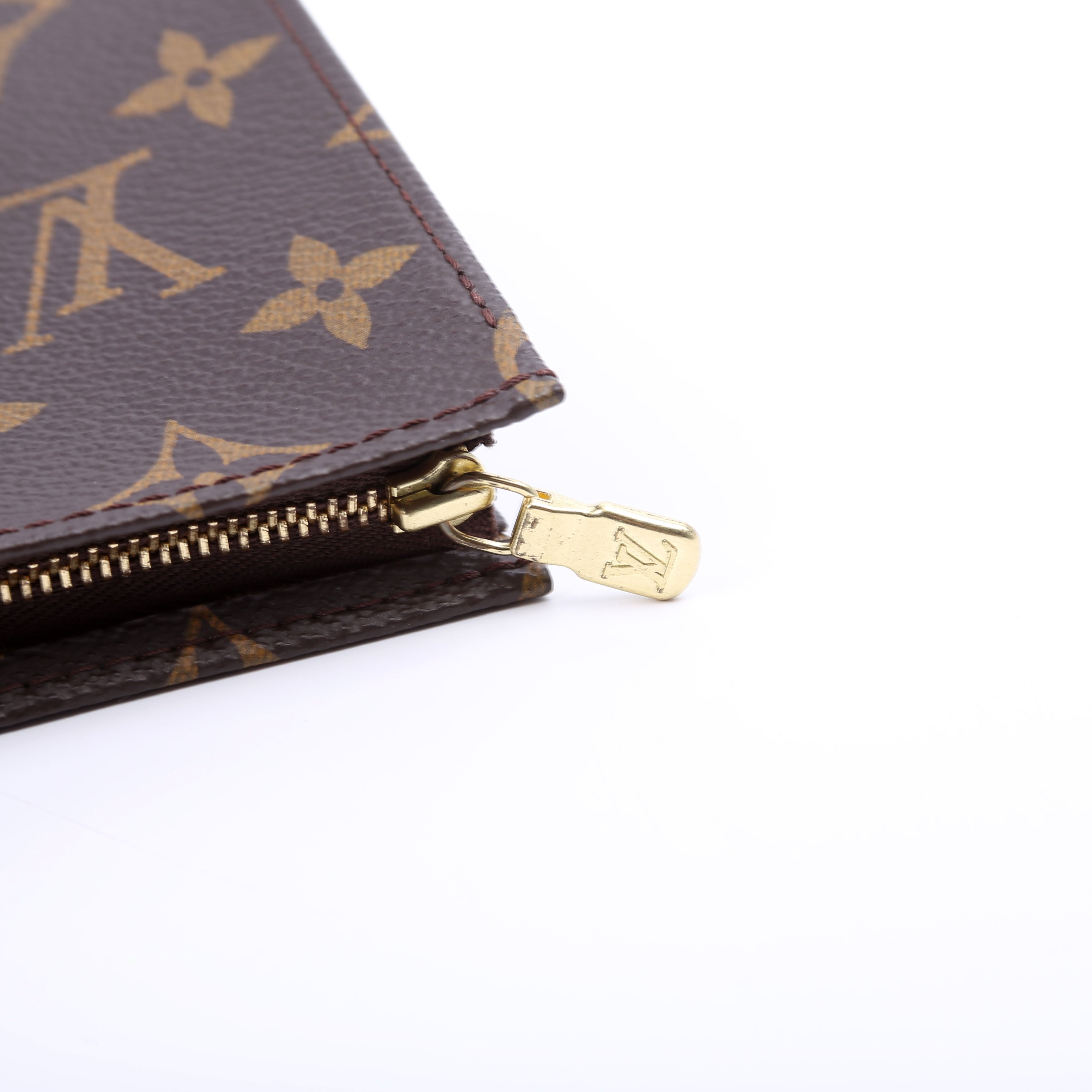 Toiletry Pouch 15 Monogram Newer