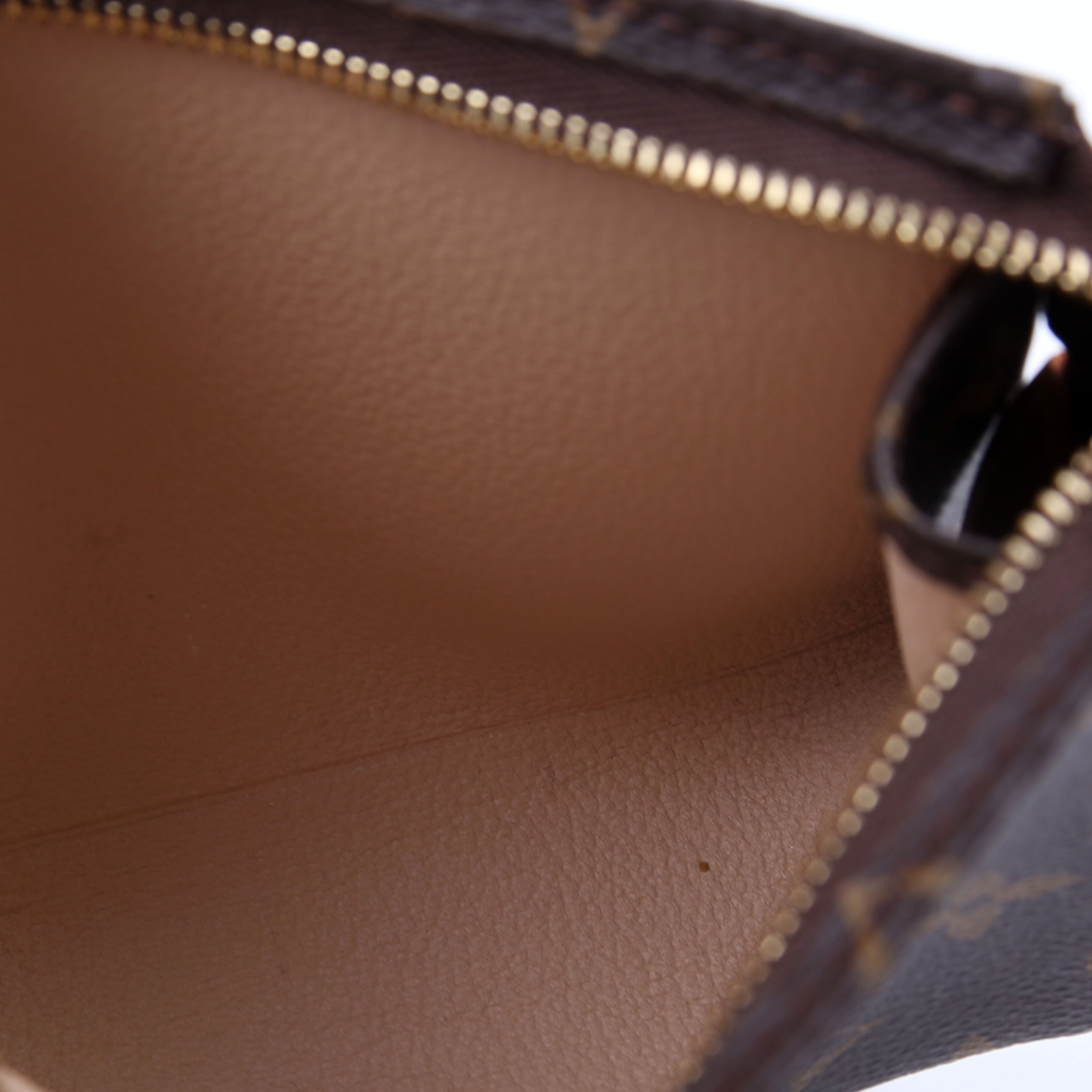 Toiletry Pouch 15 Monogram Newer