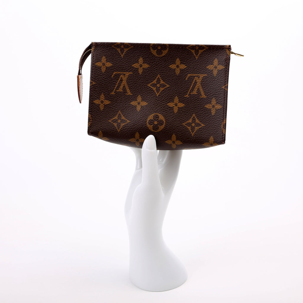 Toiletry Pouch 15 Monogram Newer