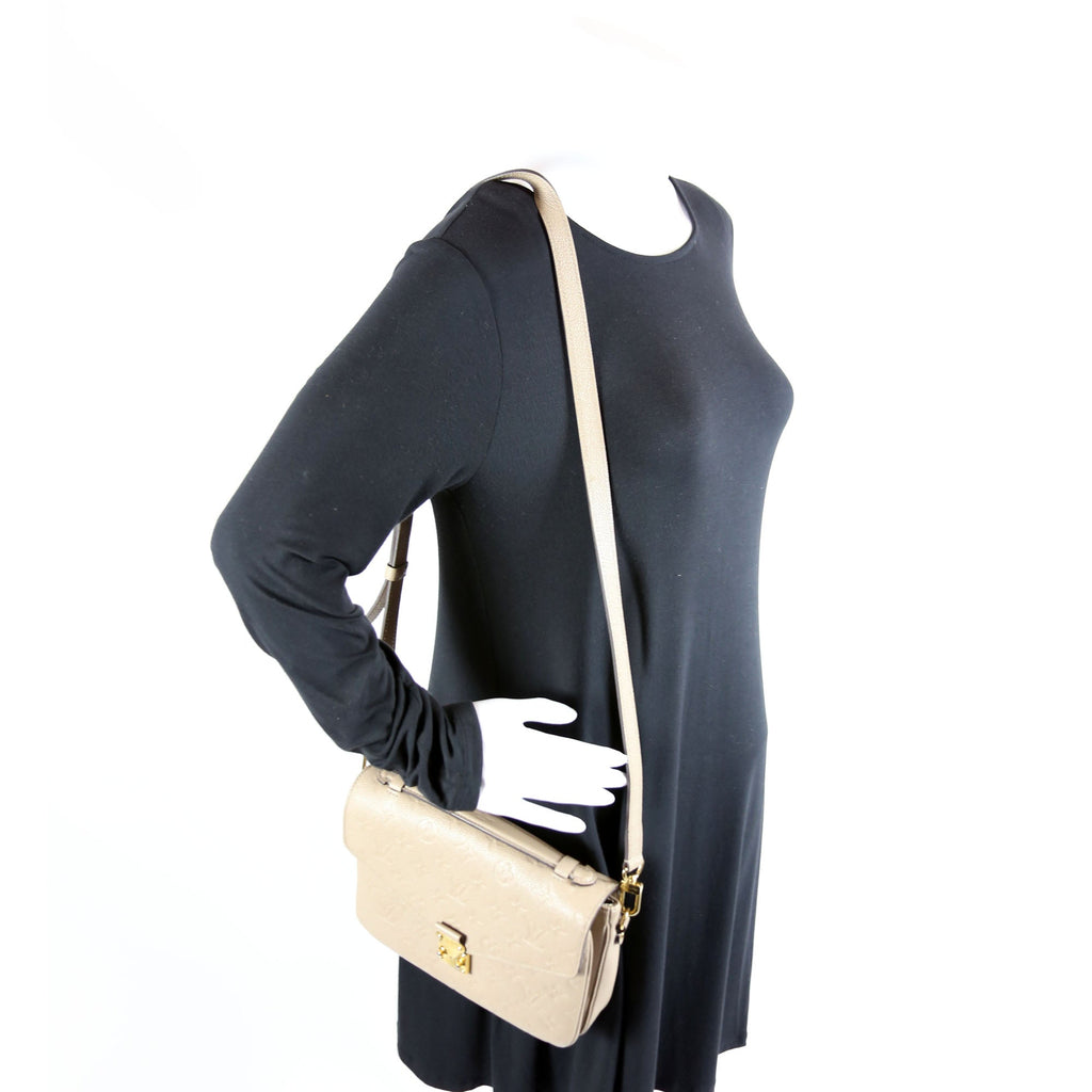 Pochette Metis Empreinte Beige
