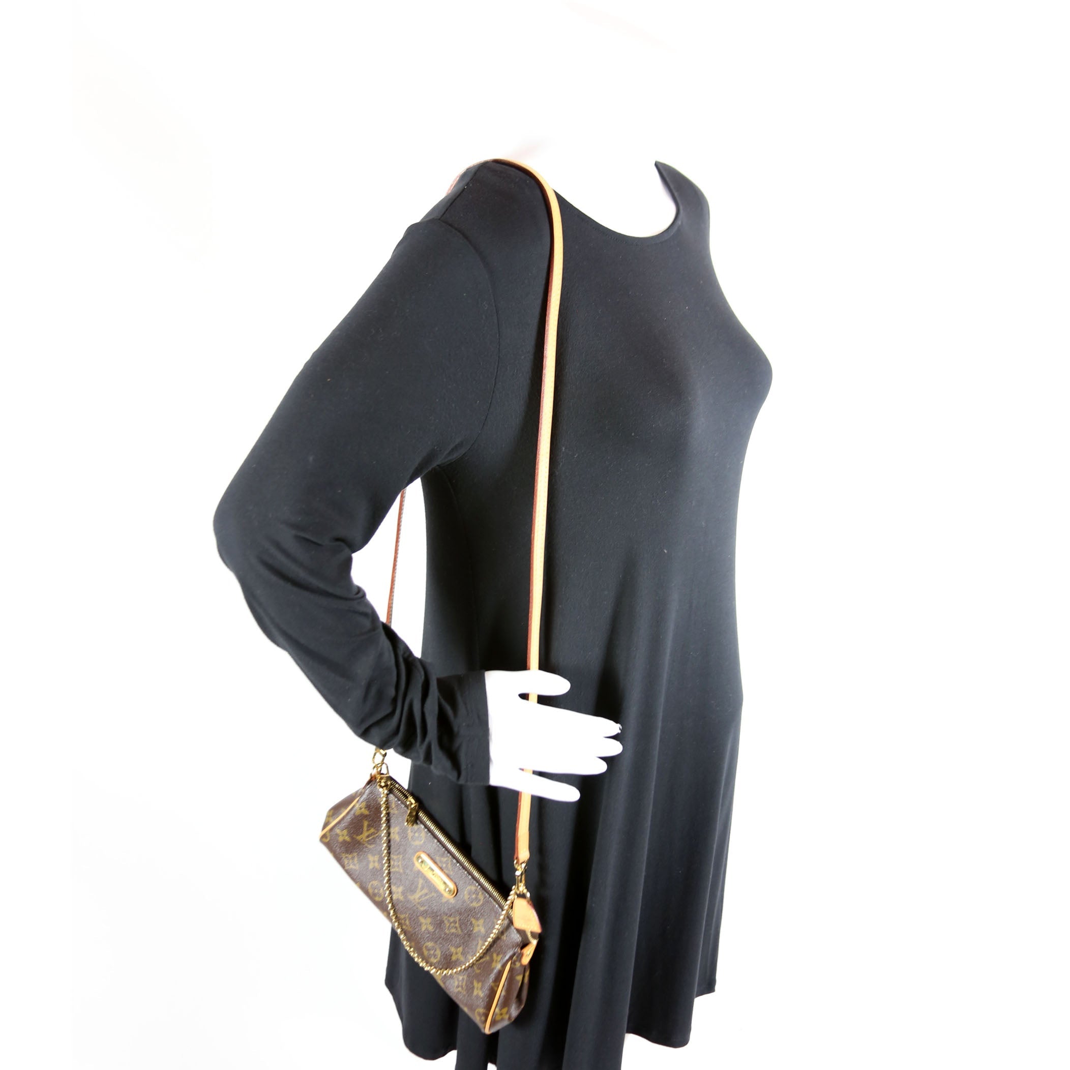 Eva Clutch Monogram