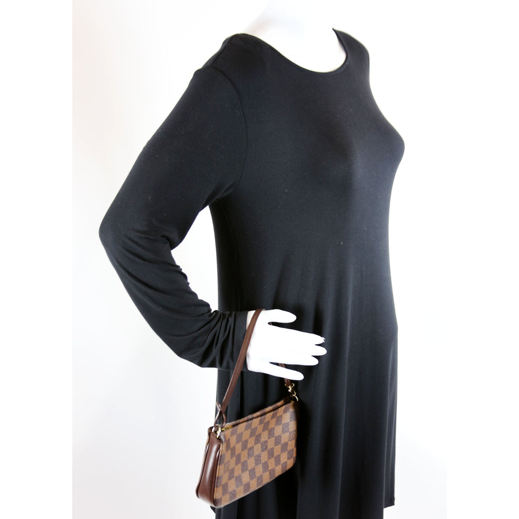 Navona Pochette Accessories Ebene