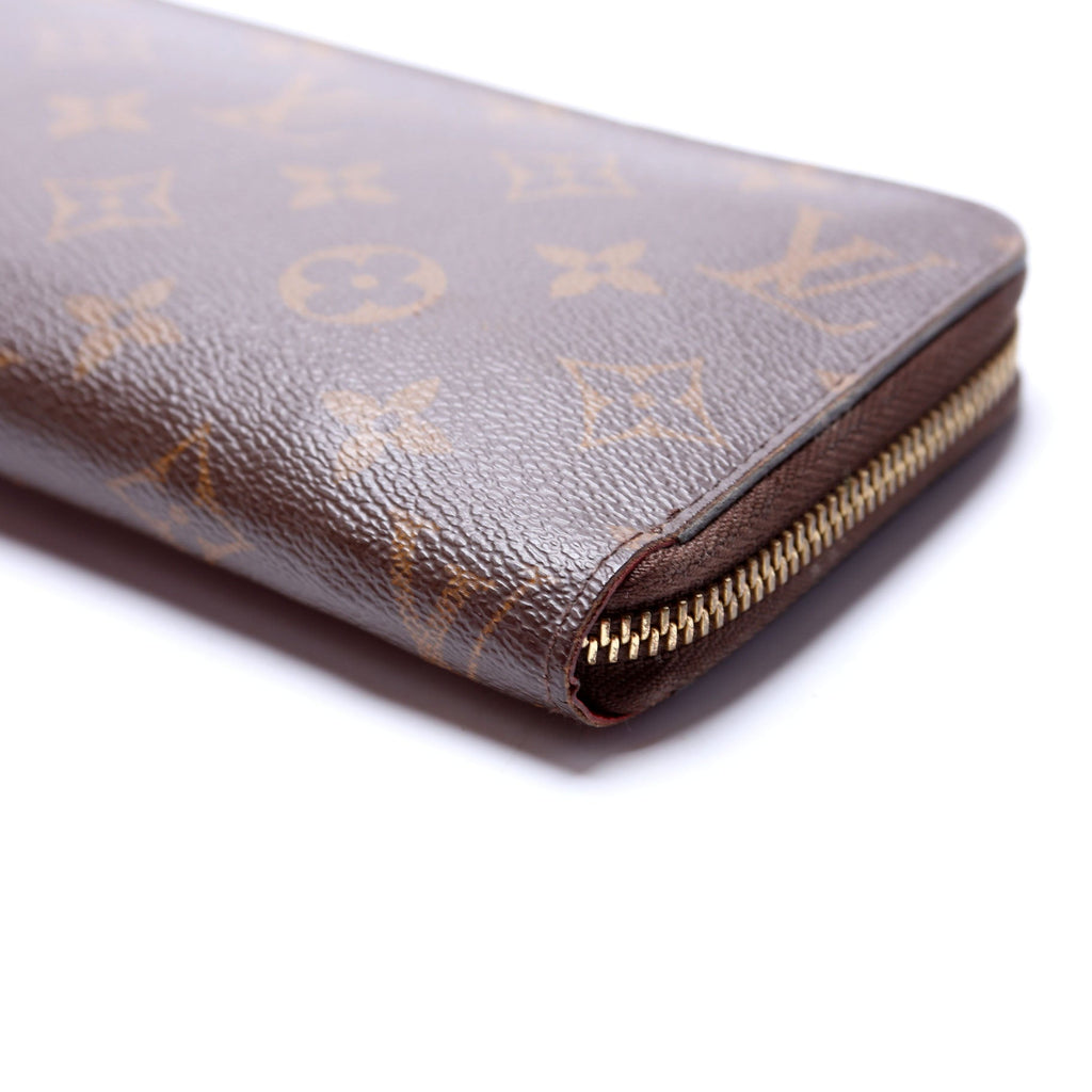 Zippy Wallet Monogram