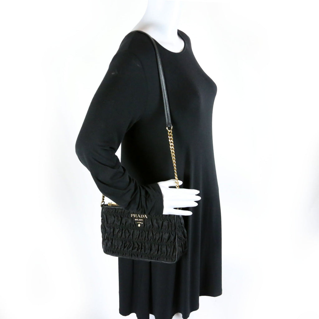 1BH152 Tessuto Nylon Gaufre Crossbody Black