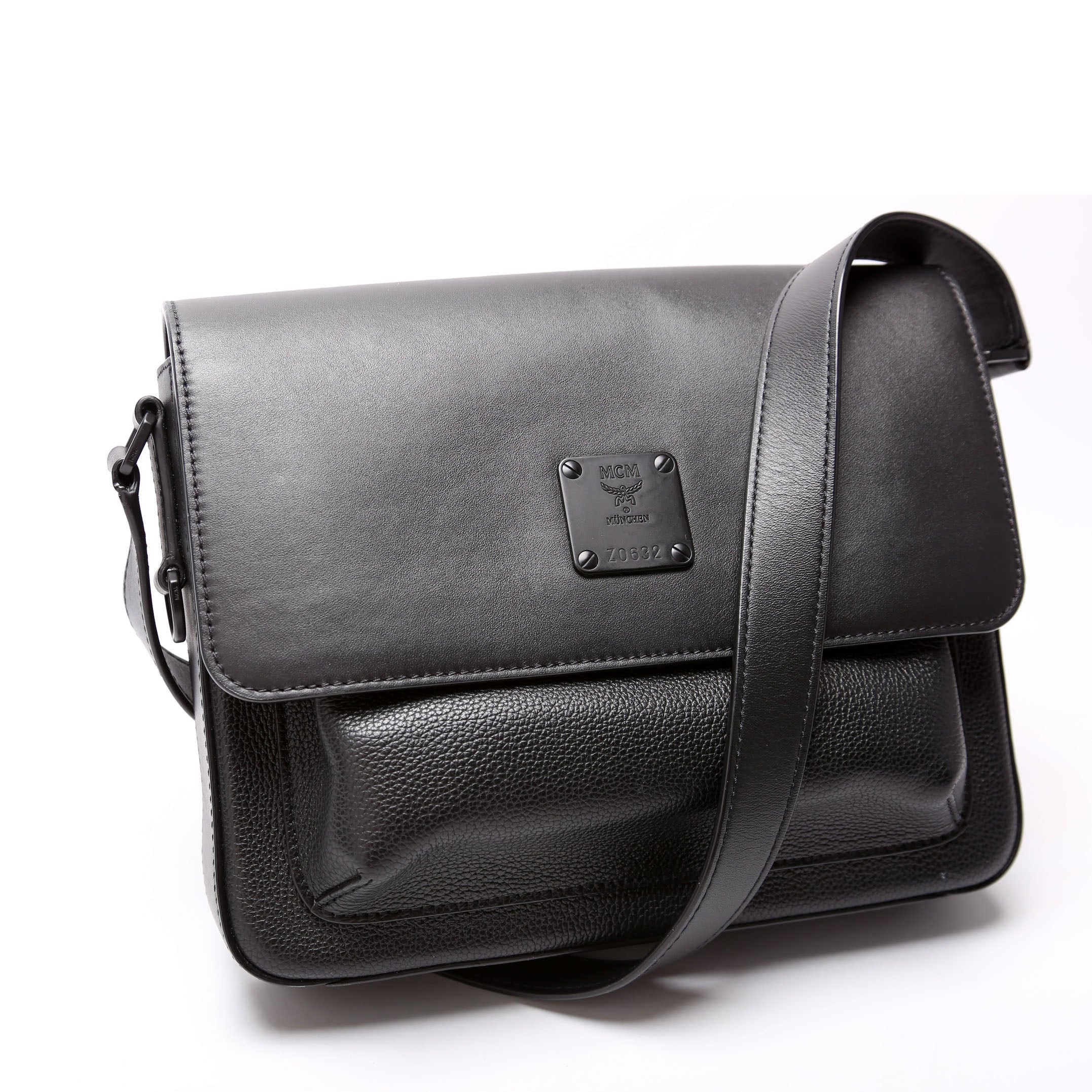 Klassik Small Messenger Black