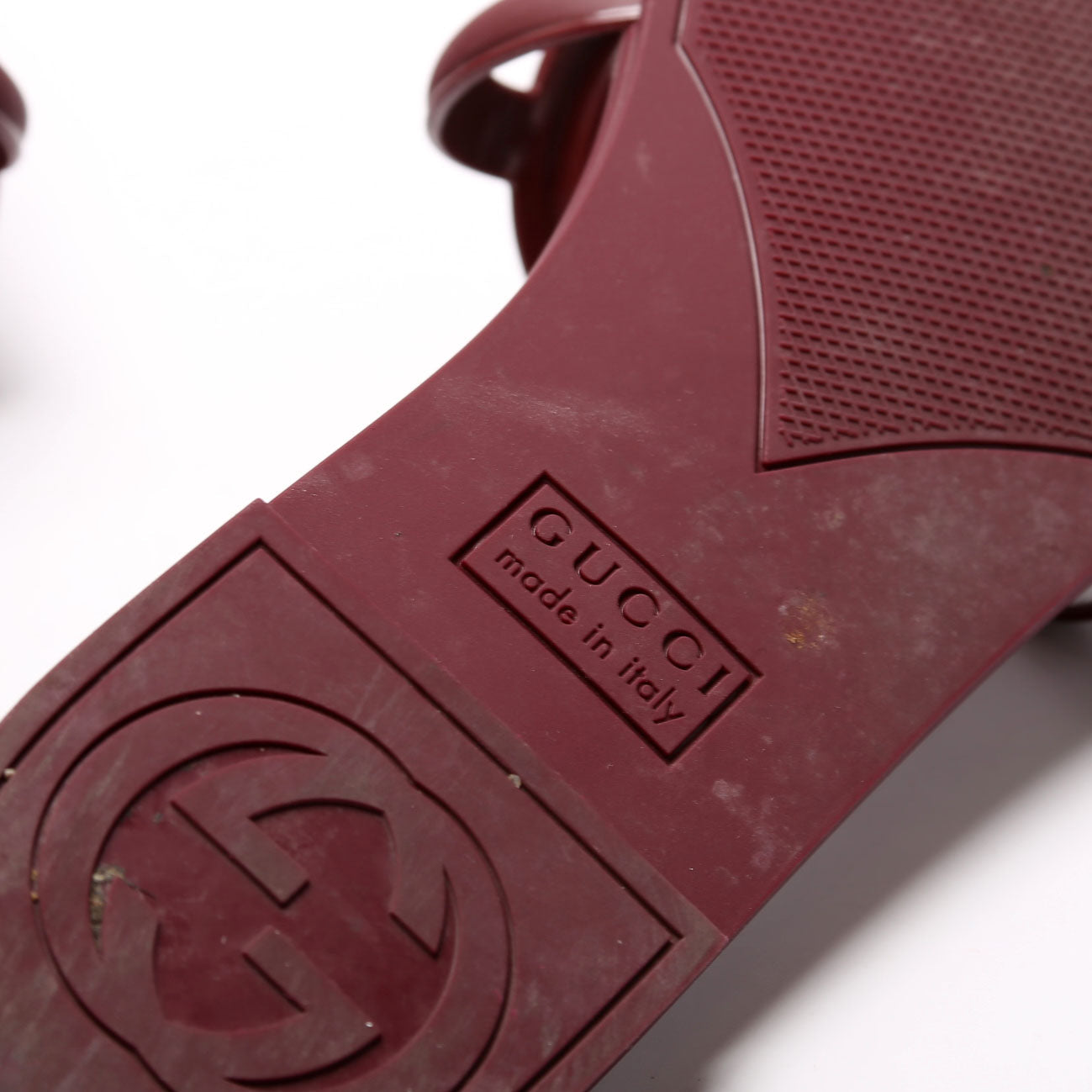 Interlocking GG Cut-Out Rubber Sandals Size 40 Maroon