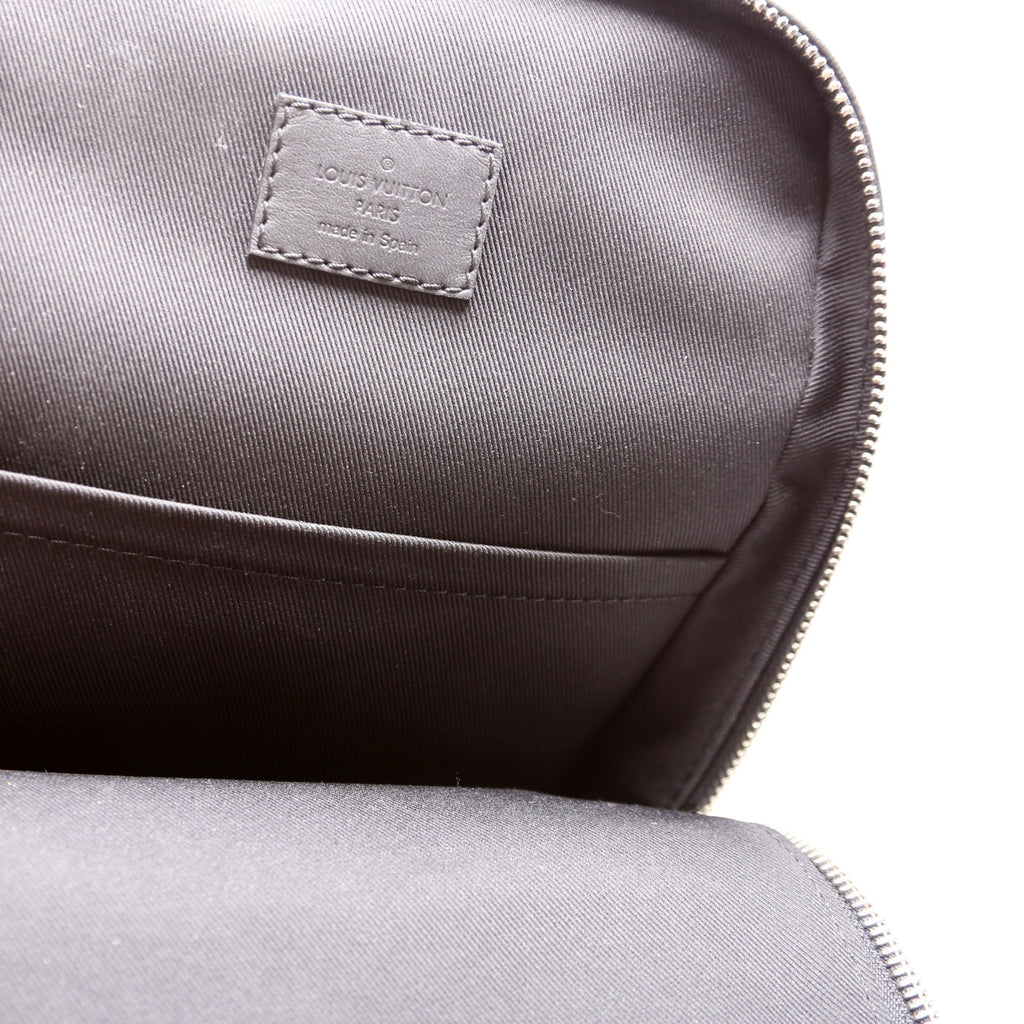 Avenue Sling Bag Infini Leather Black