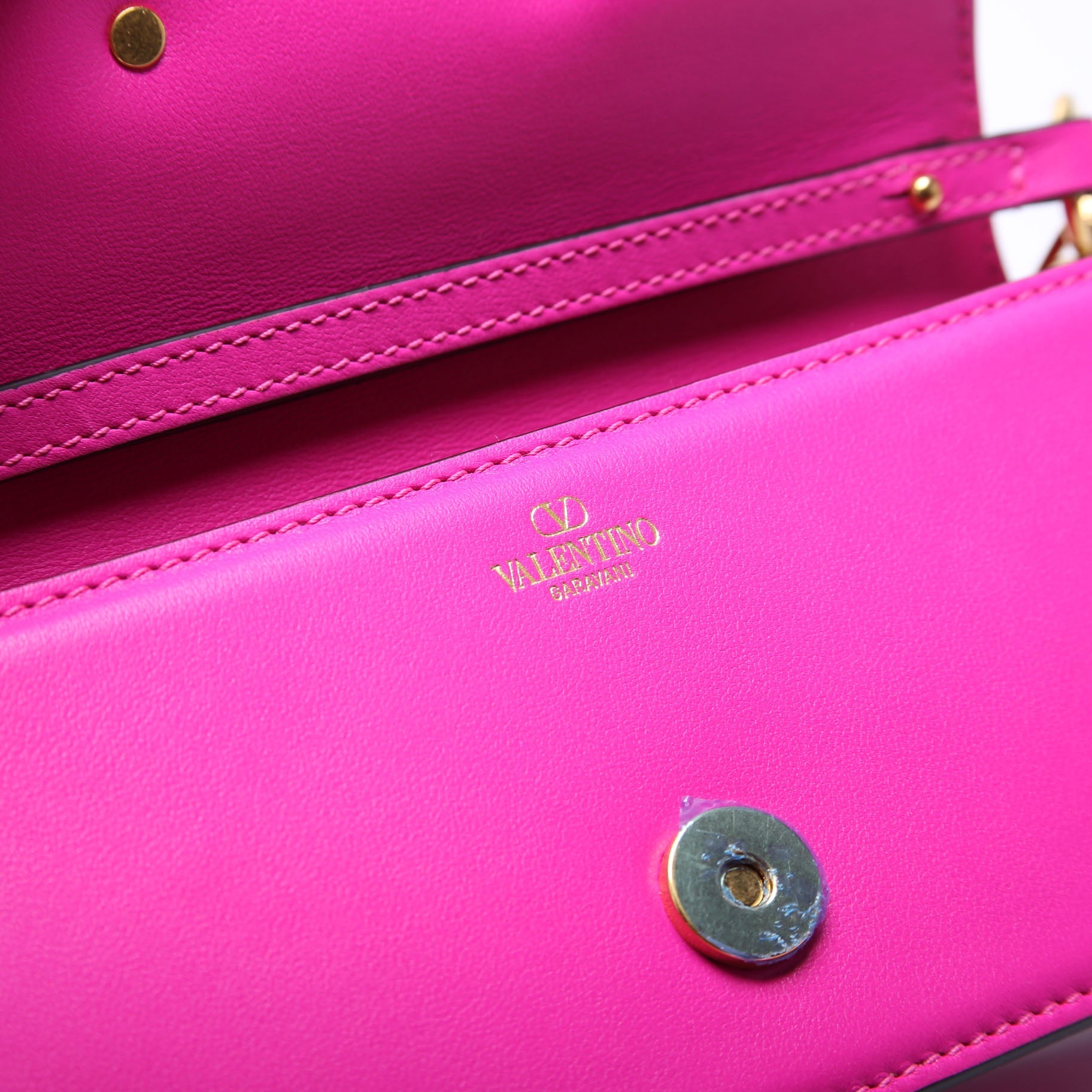 VLogo Small Loco Calfskin Pink