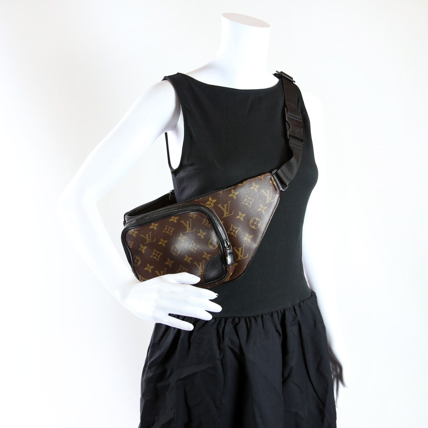 Christopher Bumbag Monogram Macassar